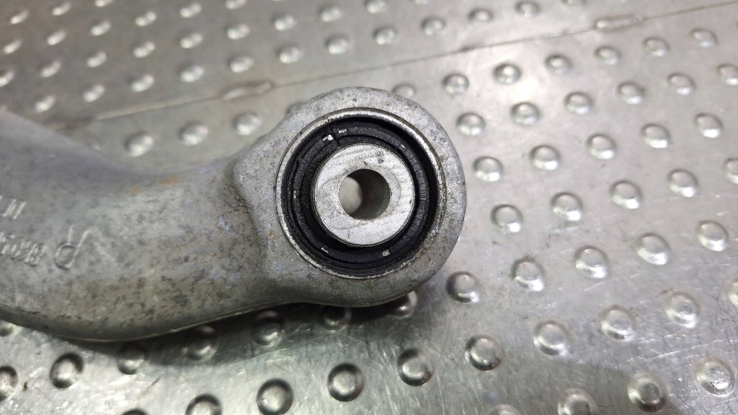 Querlenker rechts heck 8K0505324F AUDI A4 B8 A5 8T A7 A6 C7 Q5 8R