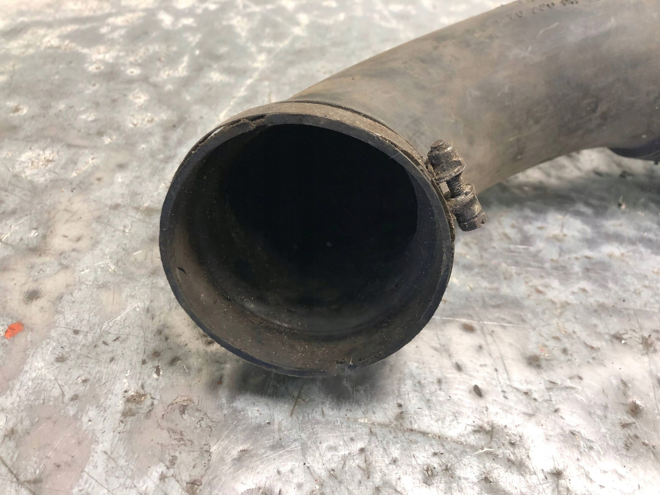 pipe air hose PORSCHE BOXSTER 986 99611002704