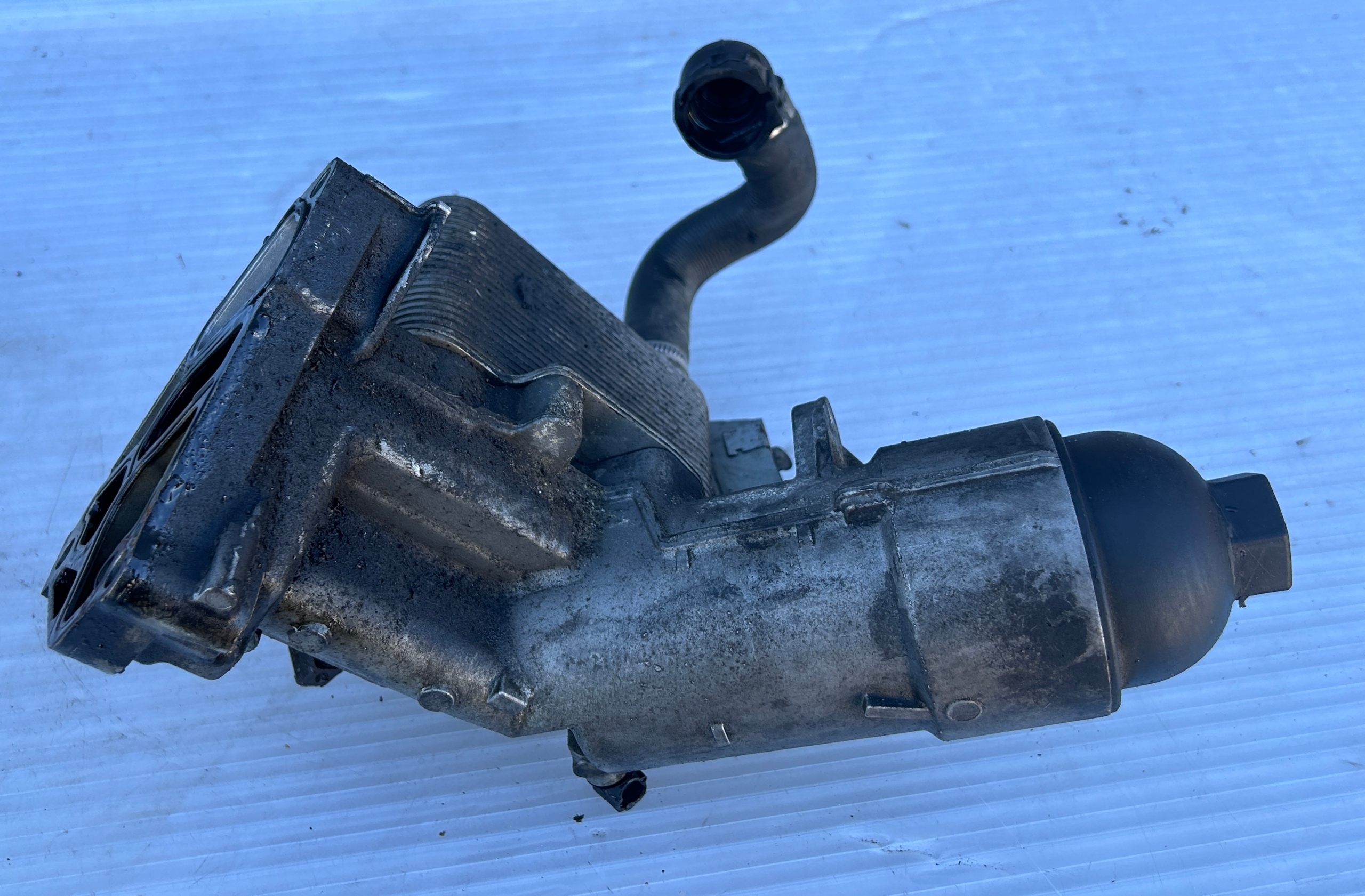 Ölfiltergehäuse BMW X5 E70 3.0D 7788453