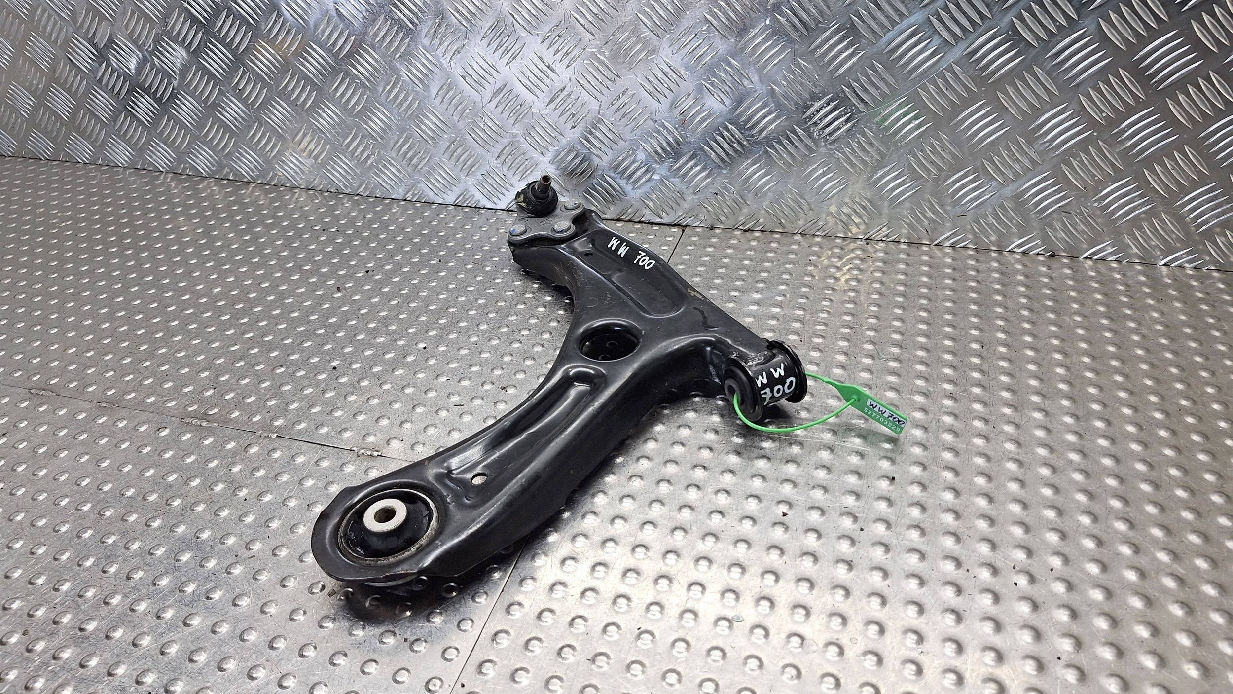 arm left front 1S0407151 SKODA CITIGO VW UP UP! SEAT MII