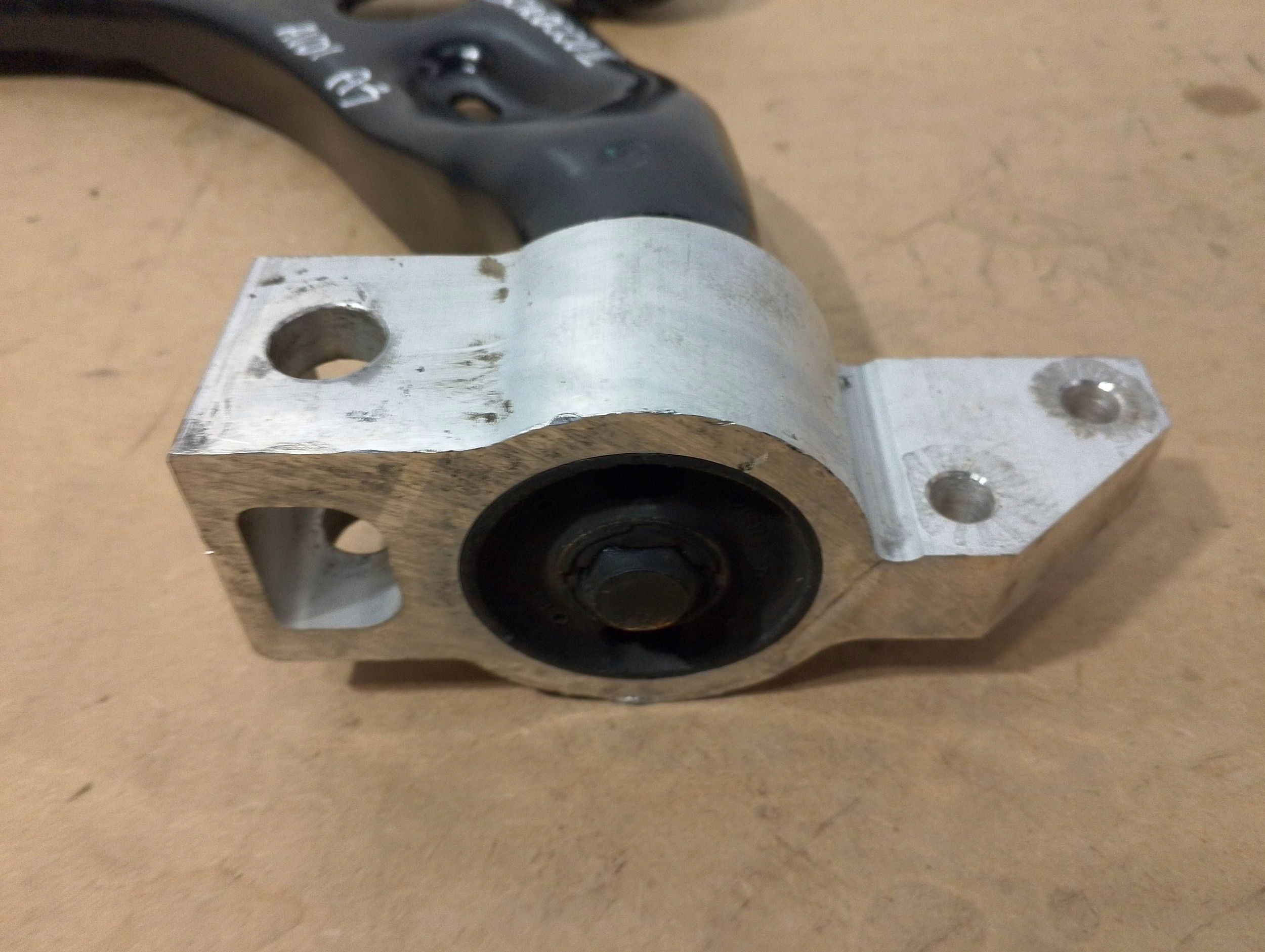 Volkswagen Golf VI Scirocco Audi A3 arm front left 1160500181 (Q493)