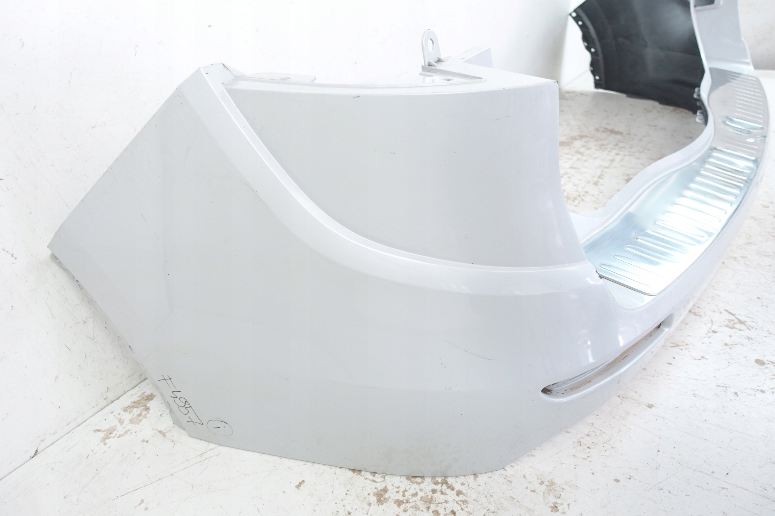 RENAULT KOLEOS II 2016- bumper rear part rear 850221152R