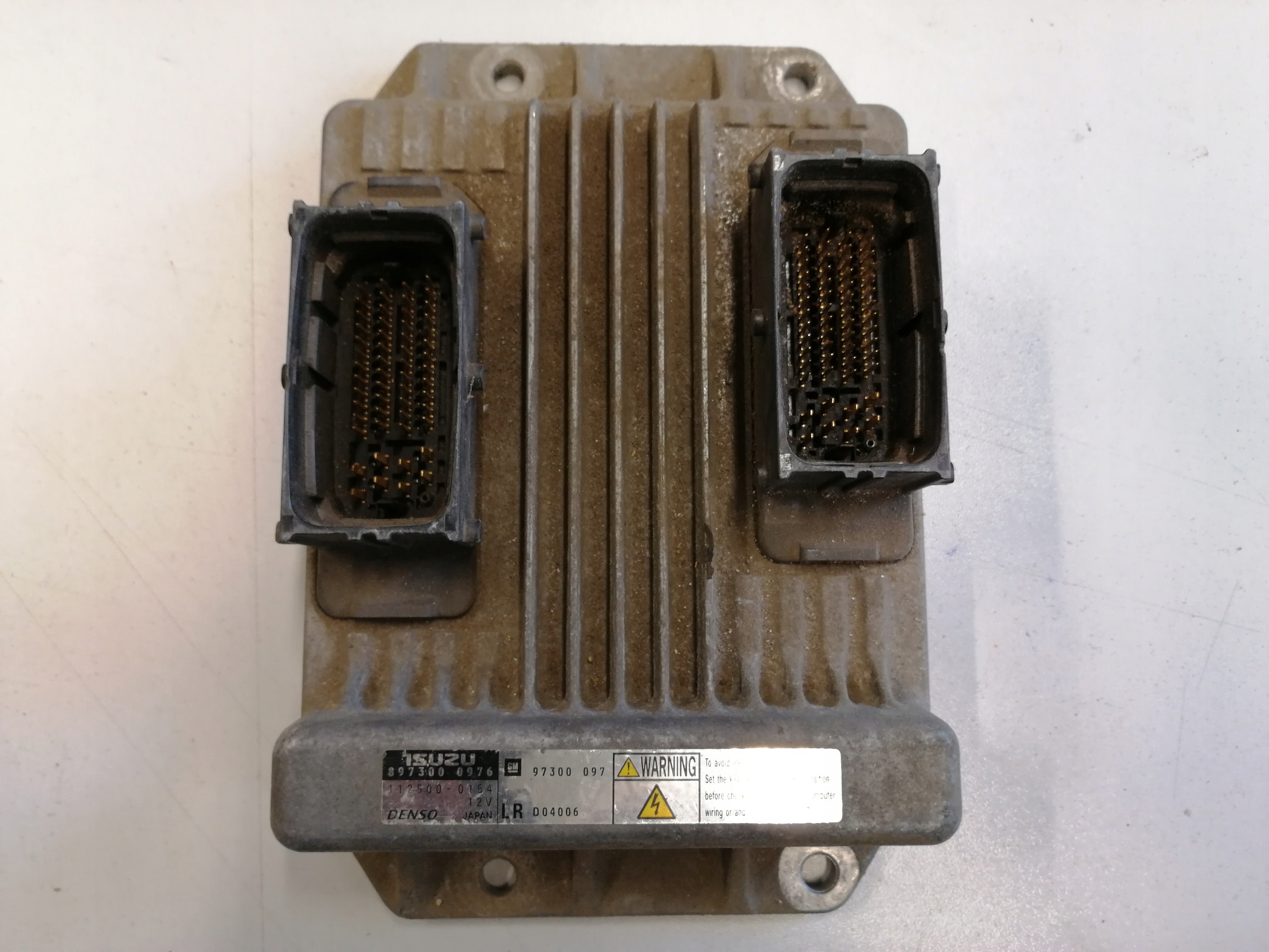 control unit of the engine MERIVA A CORSA C 97300097 LR
