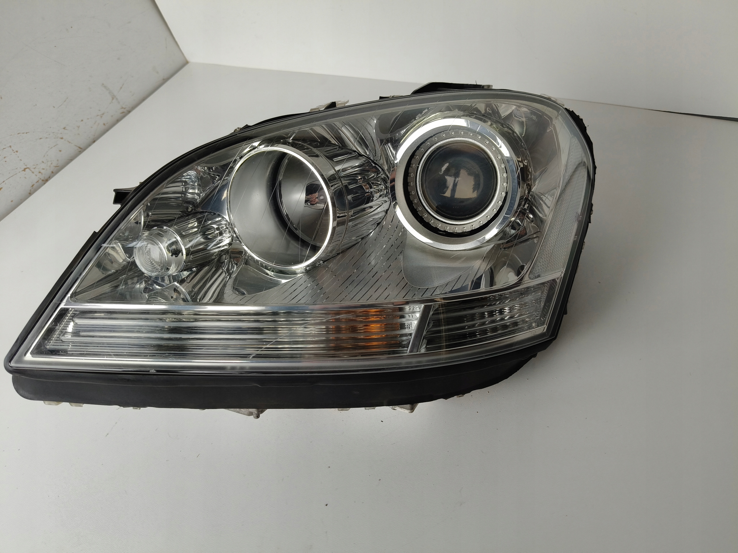 light left REFLEKTOR MERCEDES ML W164 05-08 XENON