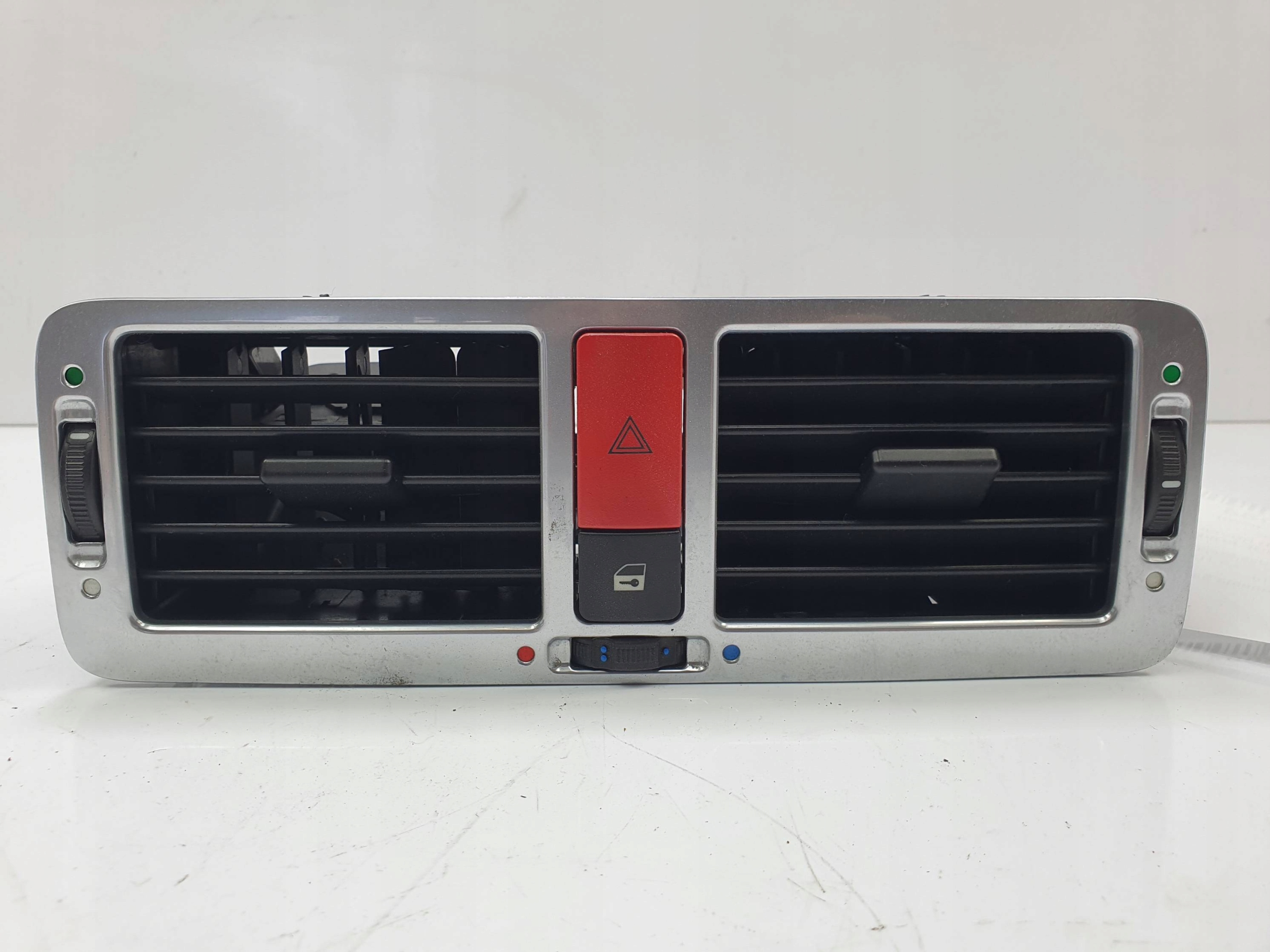 Вентиляційна решітка H52400284060 LAND ROVER RANGE VOGUE