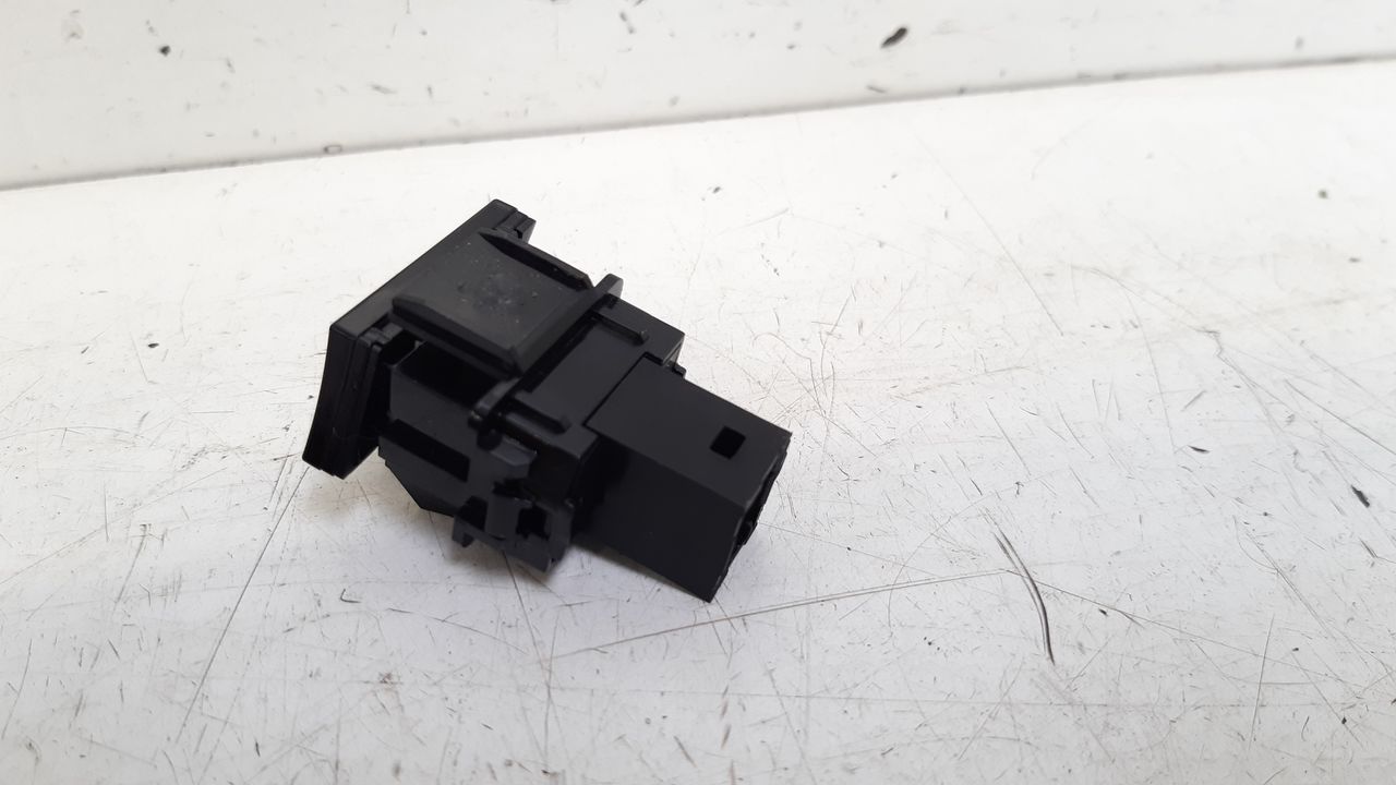 switch central of a lock Opel Corsa F