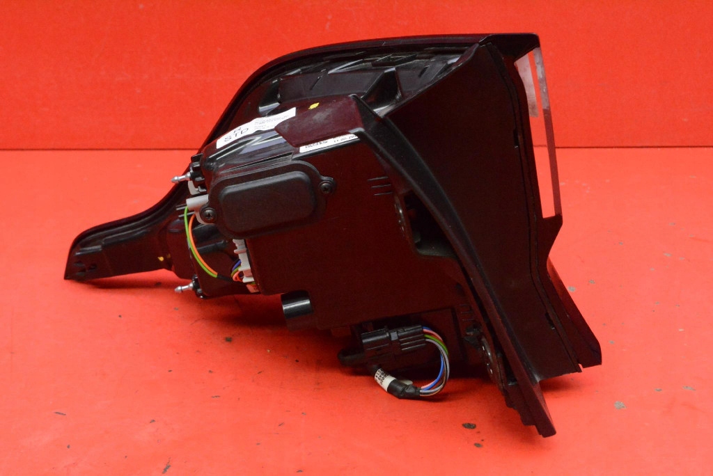 light right rear part rear LED 92402R2000 KIA SPORTAGE 5 V 21-25