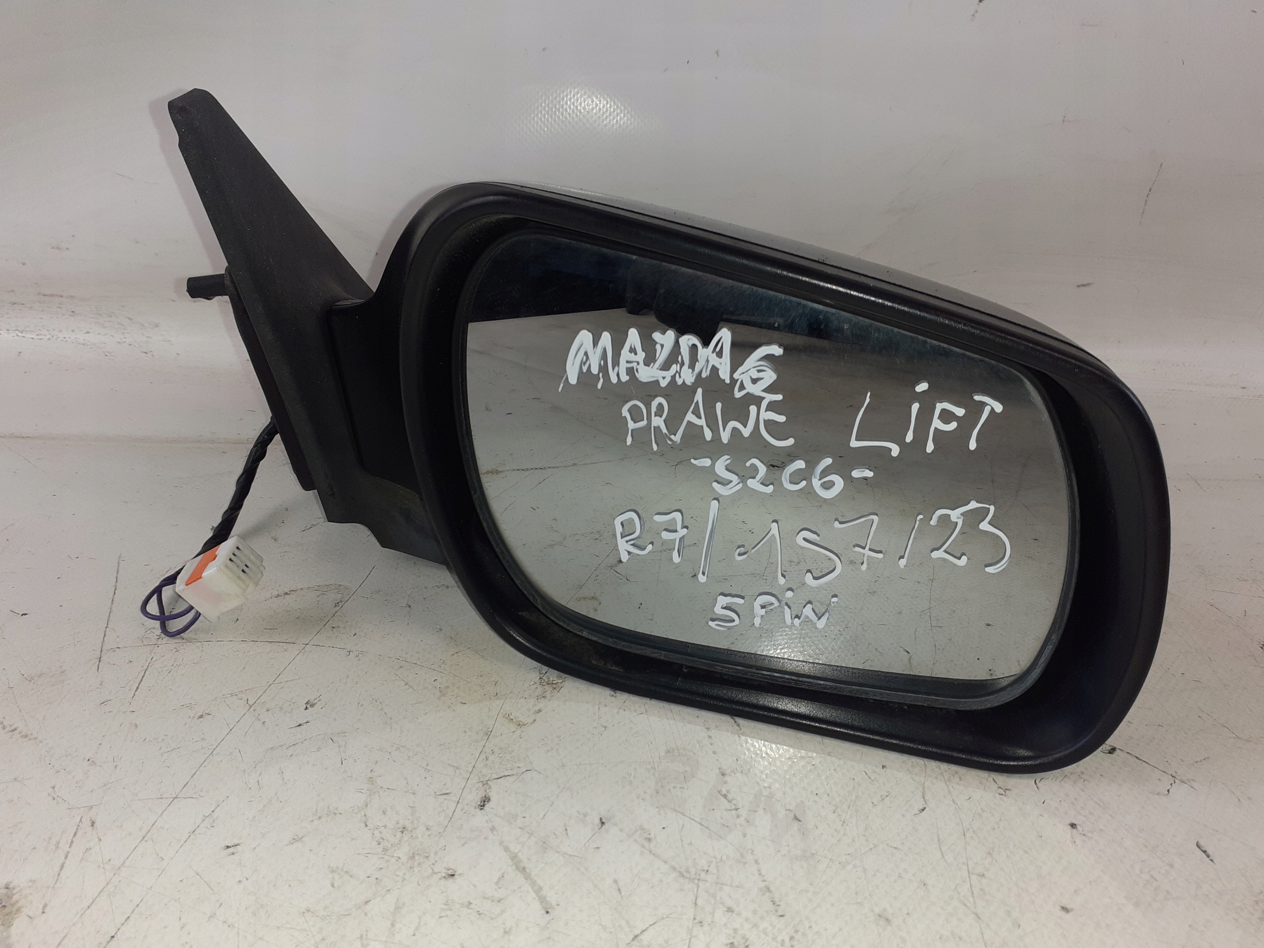 Mazda 6 and FL mirror right electrics 5pin