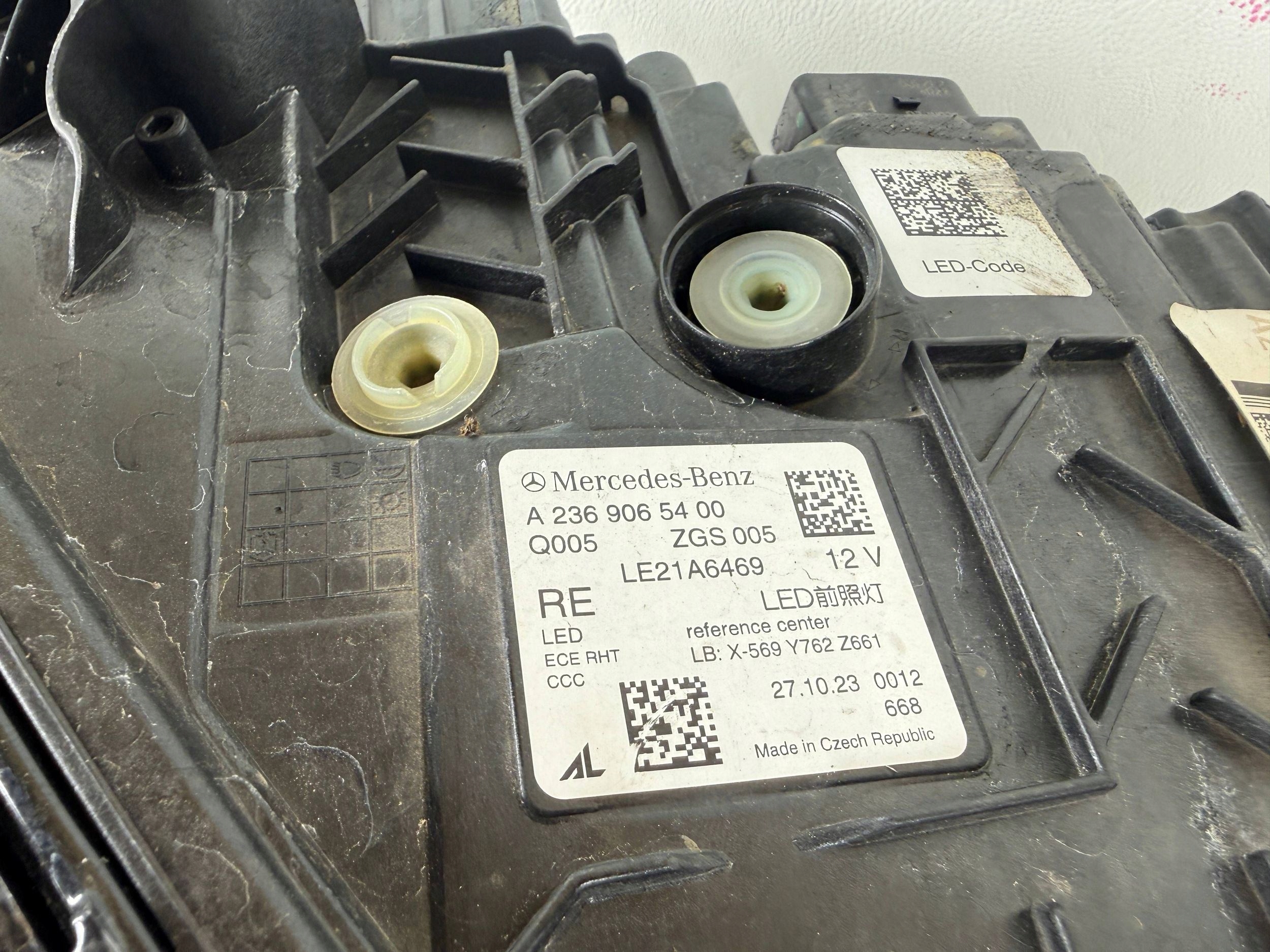 Mercedes CLE A236 light right front front