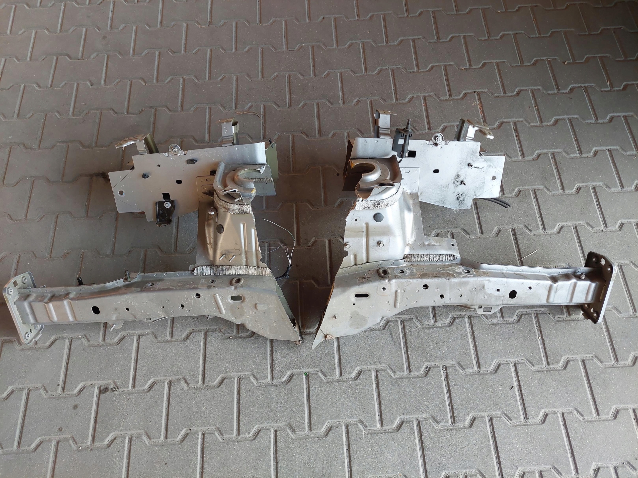 Längsträger links rechts JEEP CHEROKEE KL