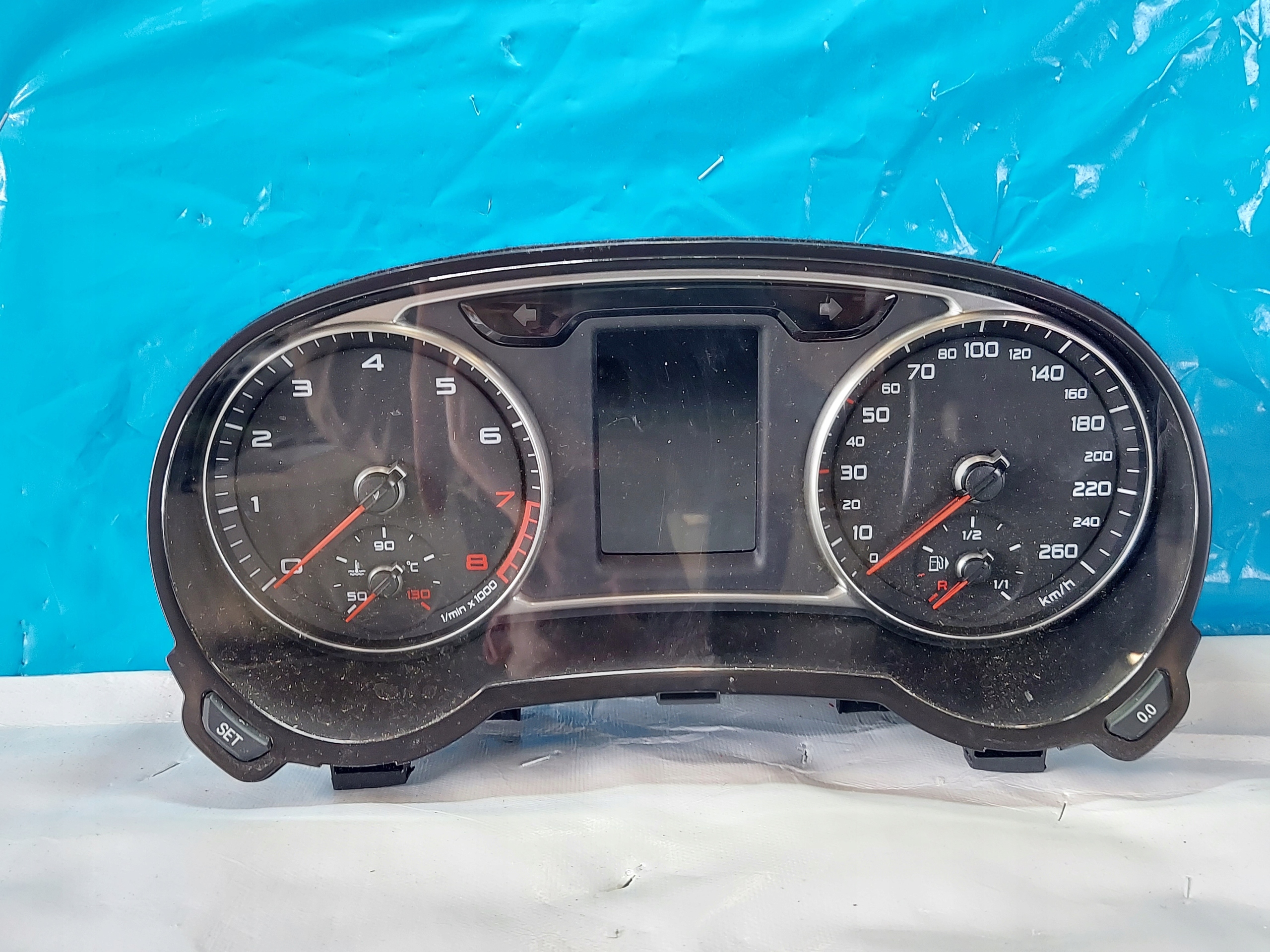 dials clock AUDI A1 1.4 TSI 2012r 8X0920930H