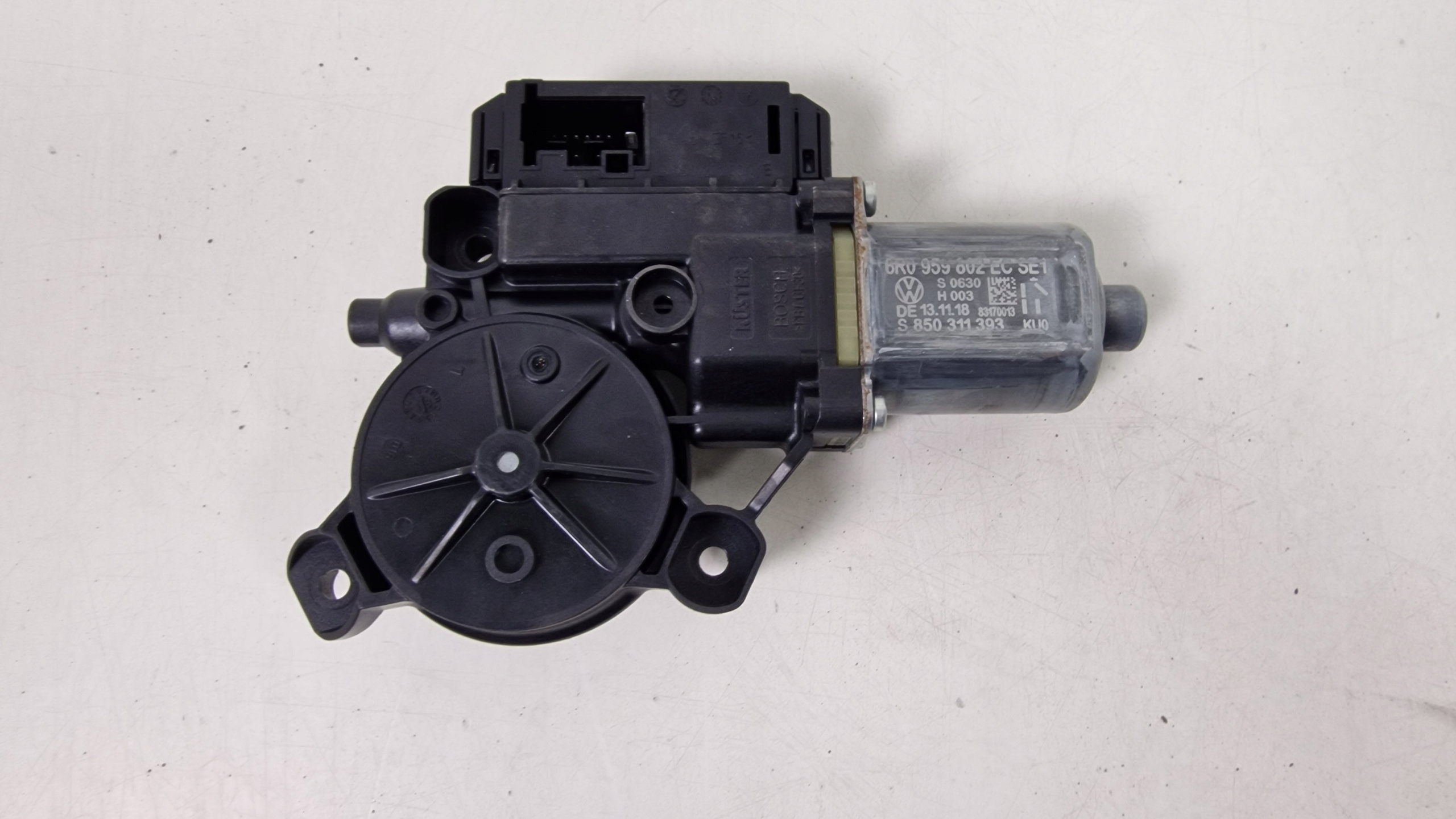 VW POLO FABIA mini motor windows right front 6R0959802EC