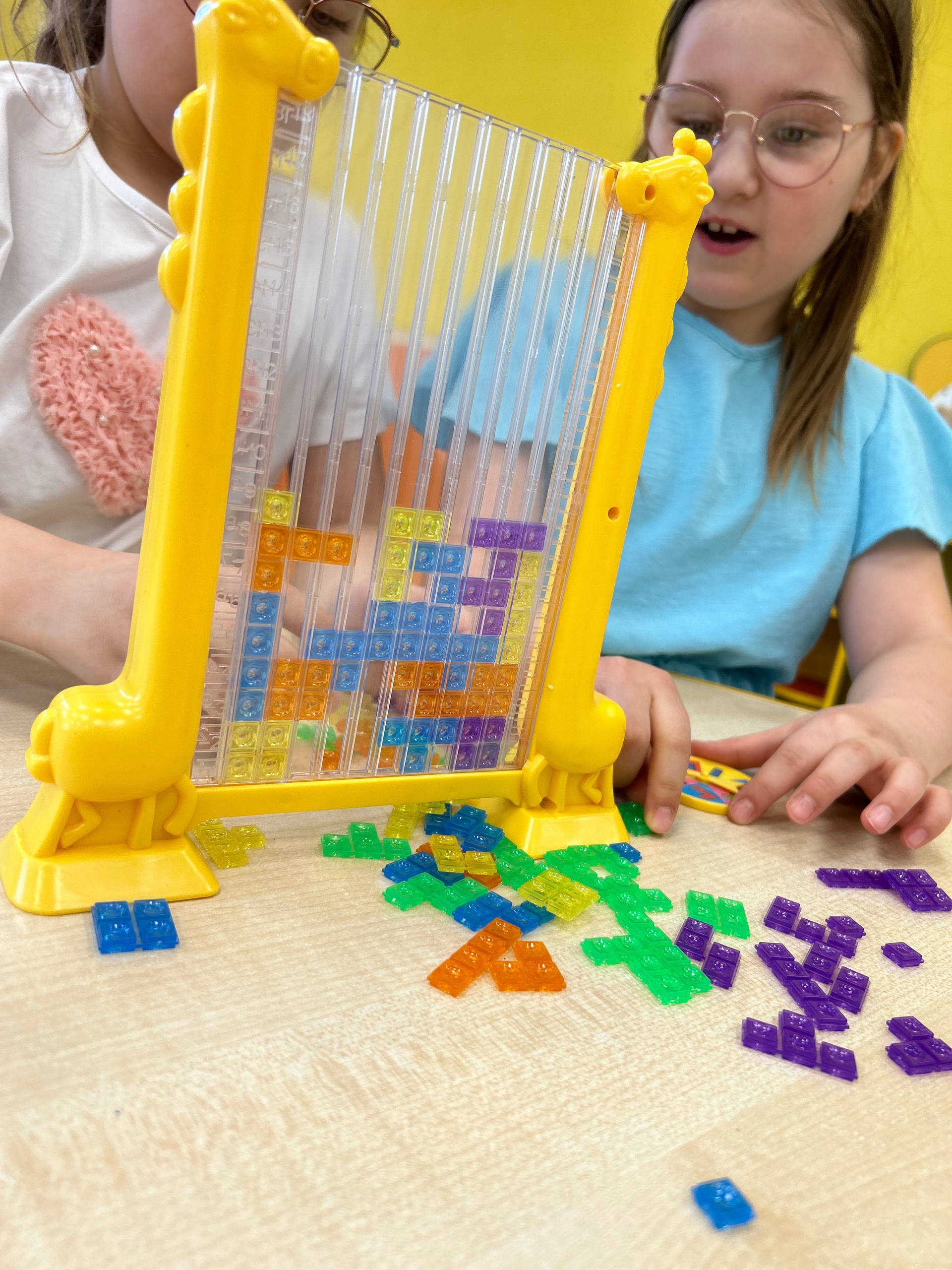 GRA KSZTAŁTY Tetris dla dzieci Nazwa Tetris