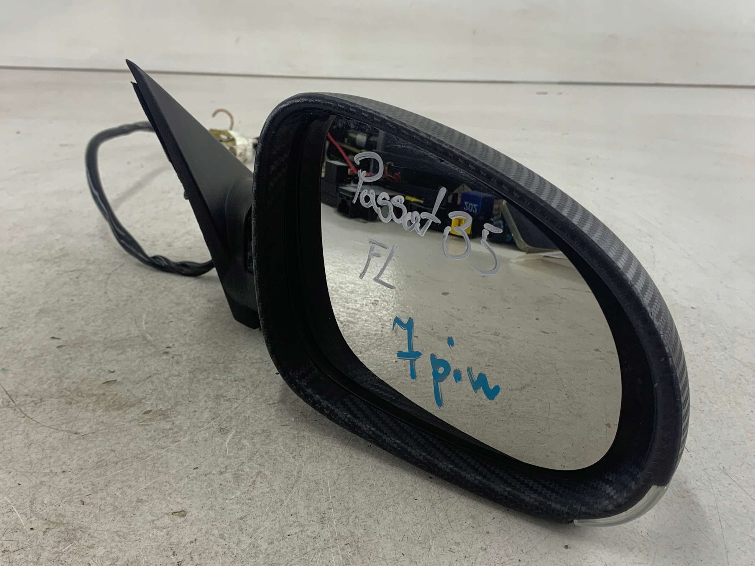 VW PASSAT B5 LIFT mirror right 7 PIN indicator KARBON