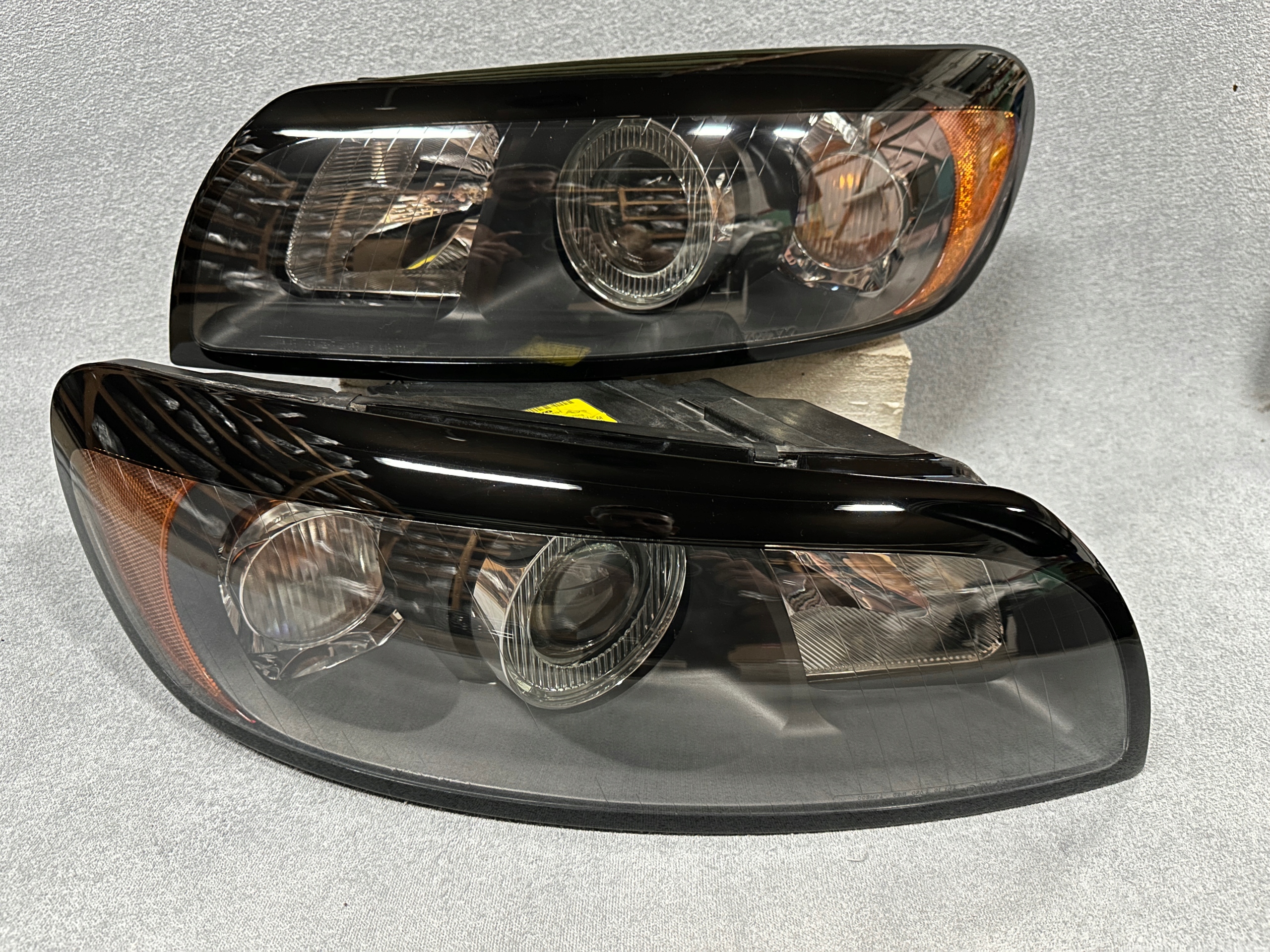 ФАРА VOLVO C30 ЛИНЗА ЕВРОПА ЛЕВА/ПРАВА