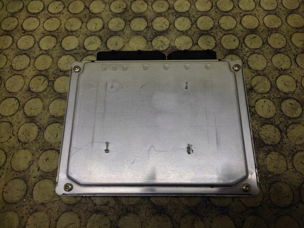 AUDI A6 C5 1.8 T control unit of the engine 0261207636