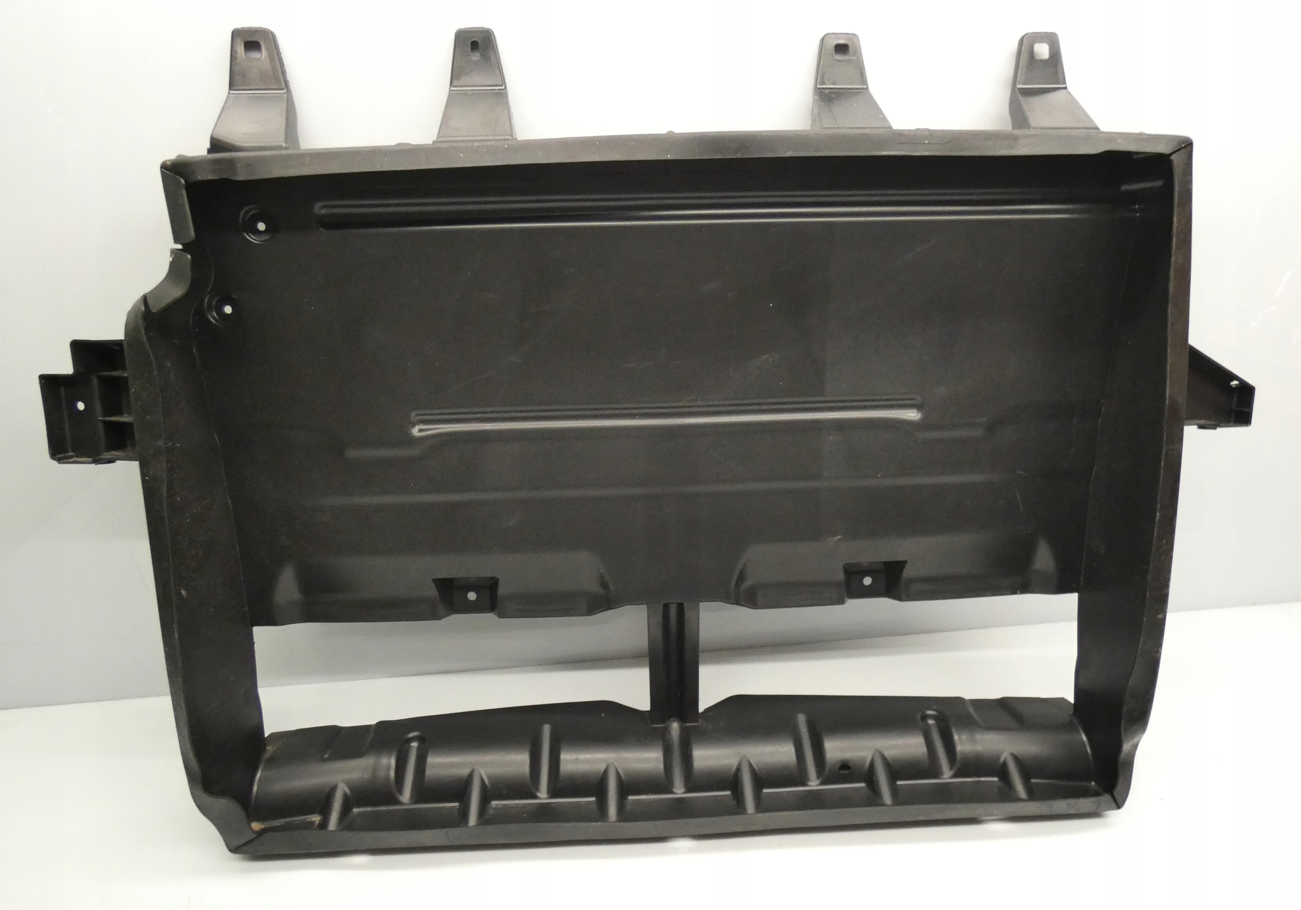 BMW IX I20 8738428 intake air drain