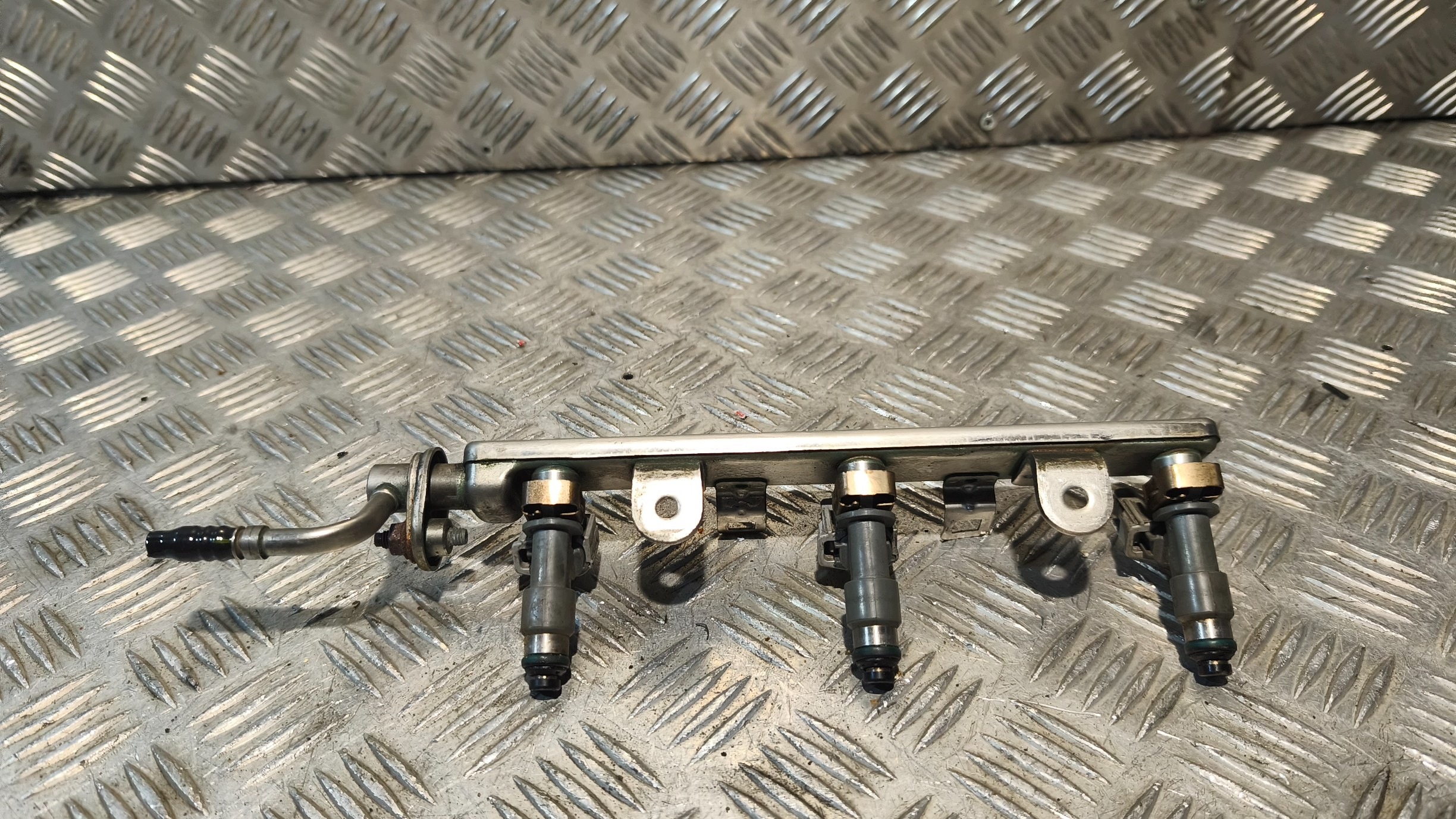 Kraftstoffverteiler Einspritzleiste ACURA RL 3.7B V6 2009r
