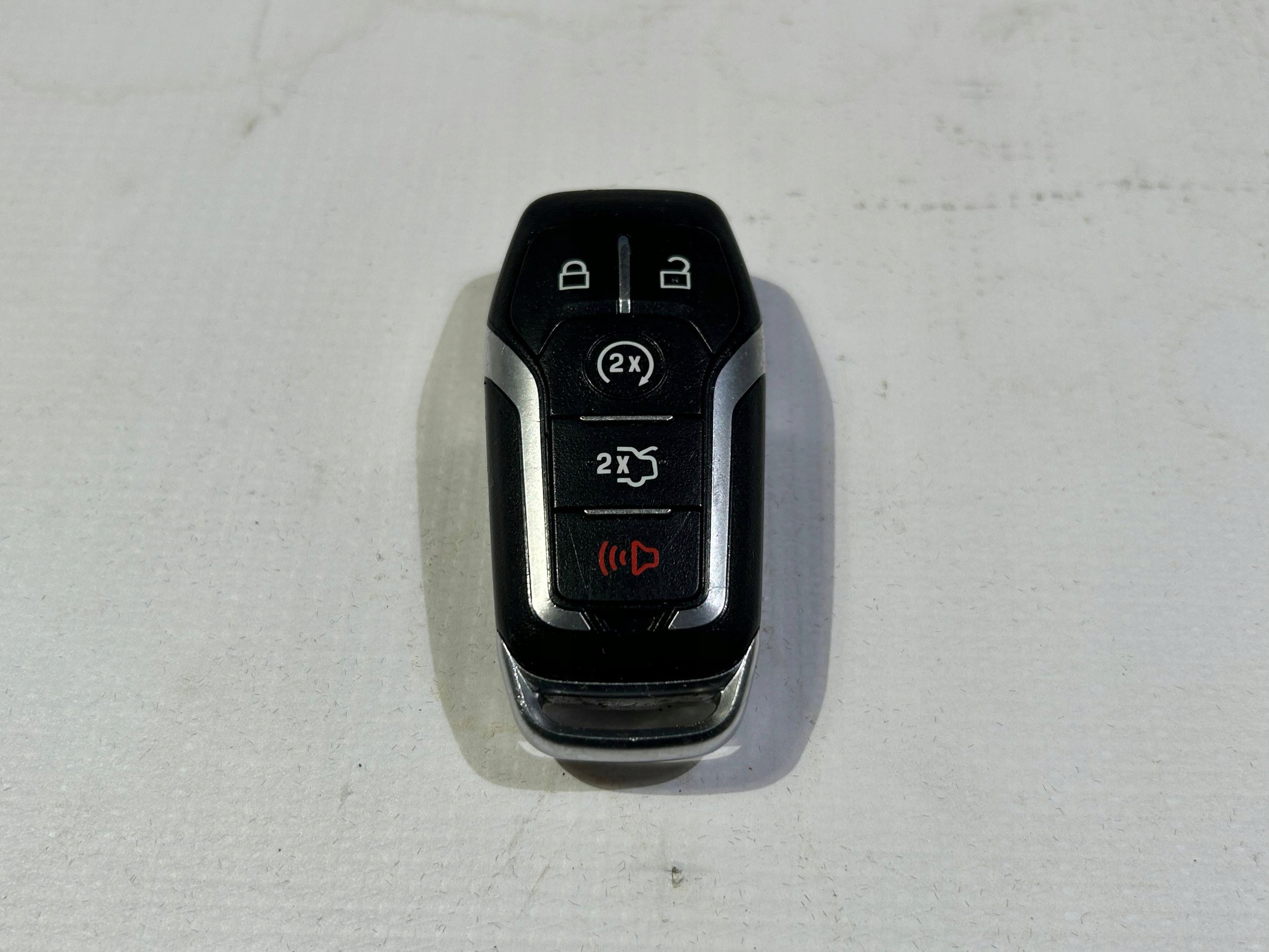 Clé pilot zdalne odpalanie Ford Explorer V 2016