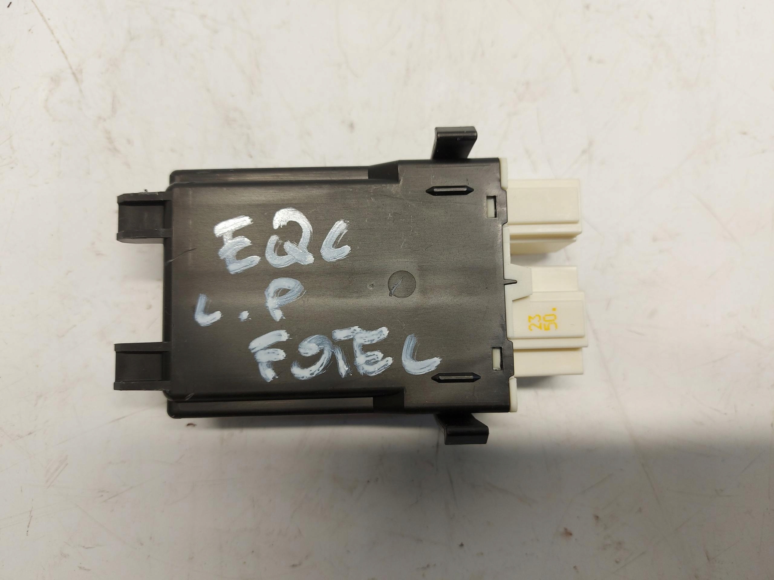 Mercedes EQC 400 W293 module control unit seat A2229002720
