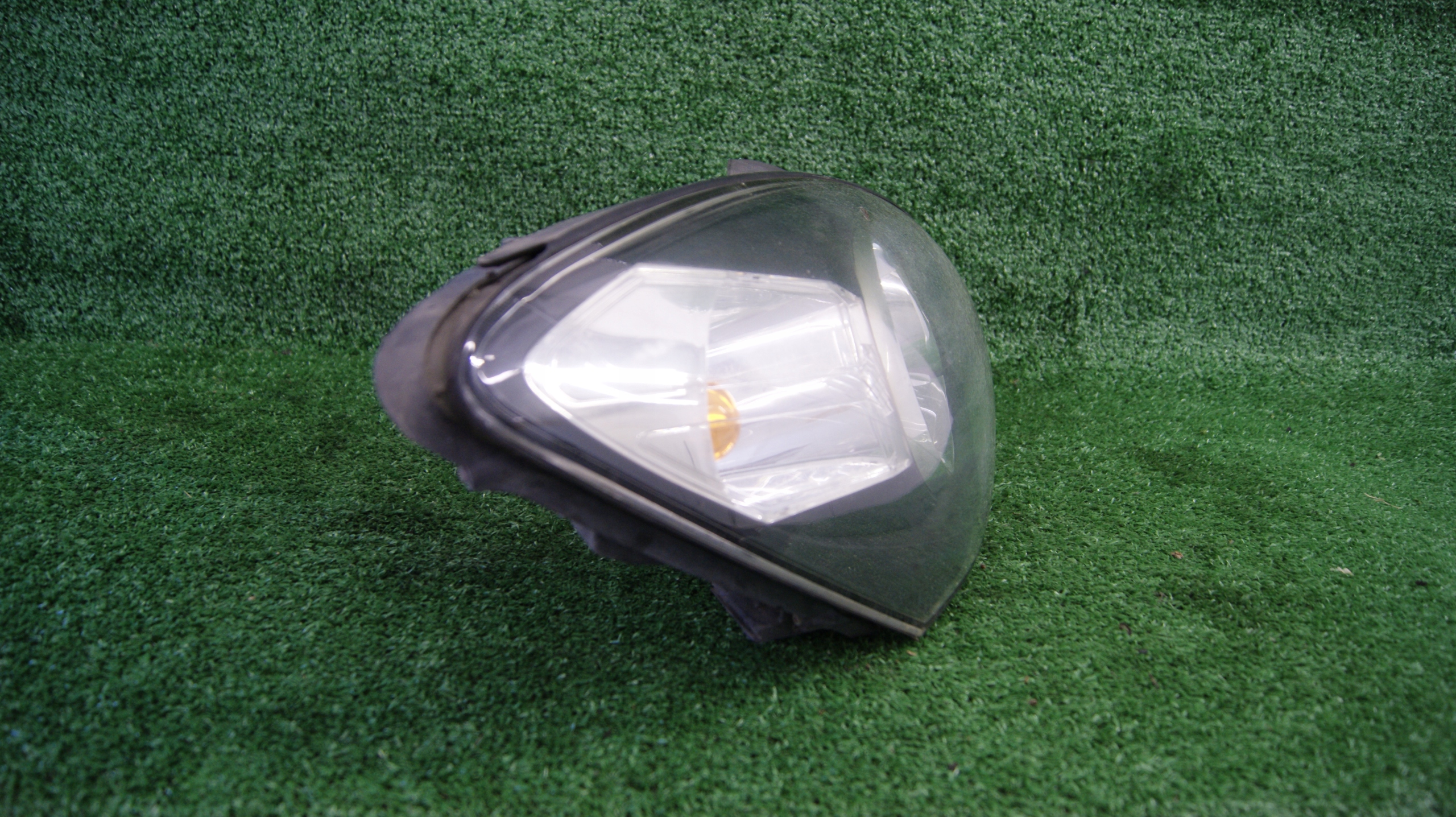 light right front KIA CEED 92102-1H500