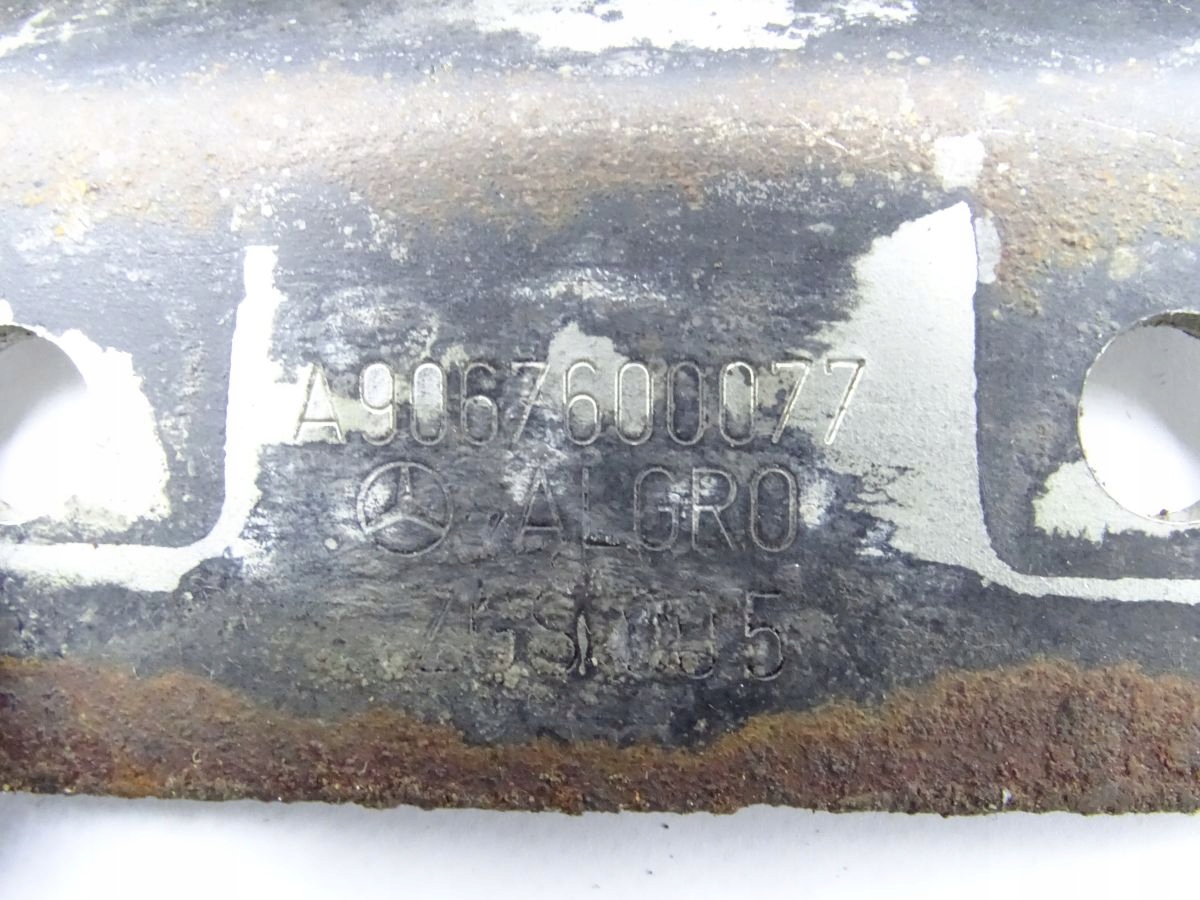 VW CRAFTER I 06-16 RYGIEL DRZWI TYŁ Producent części Inny