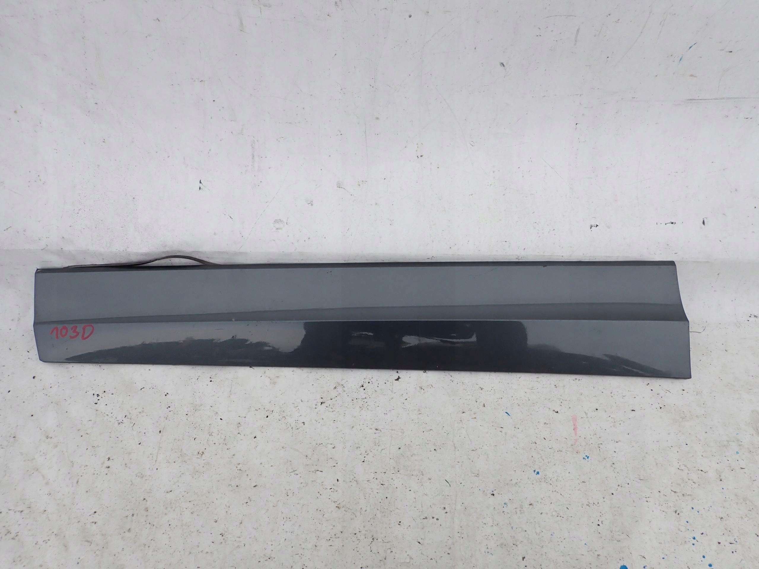 VW T-ROC 2GA R-LINE moulding door left front front 2GA853719