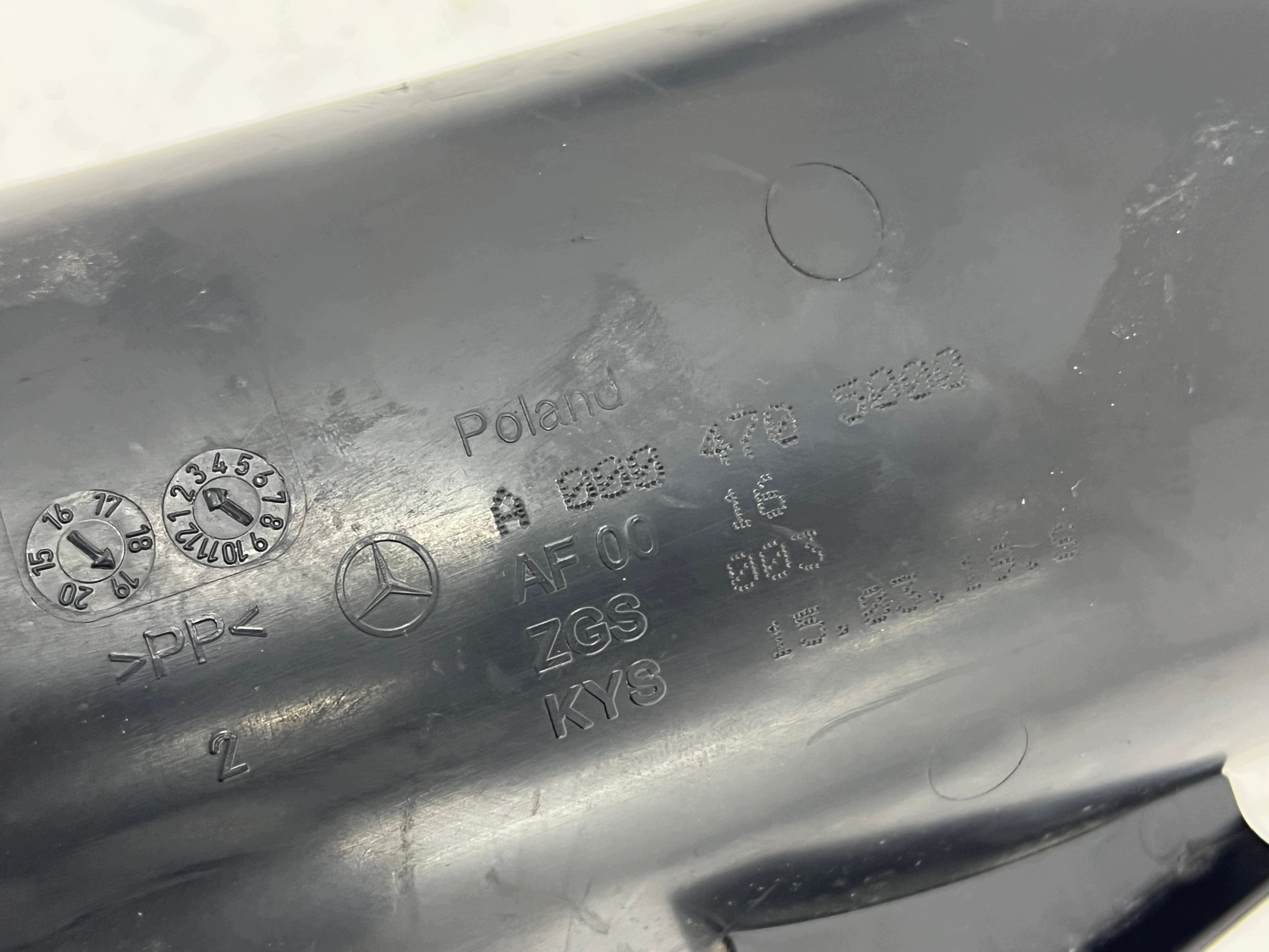 MERCEDES c-klasa W205 Kohlenstofffilter A0004705000
