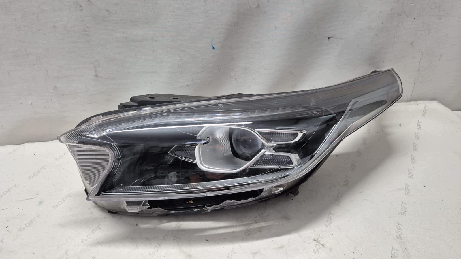 KIA X-CEED XCEED 19- light left front front FULL LED 92101-J7XXX