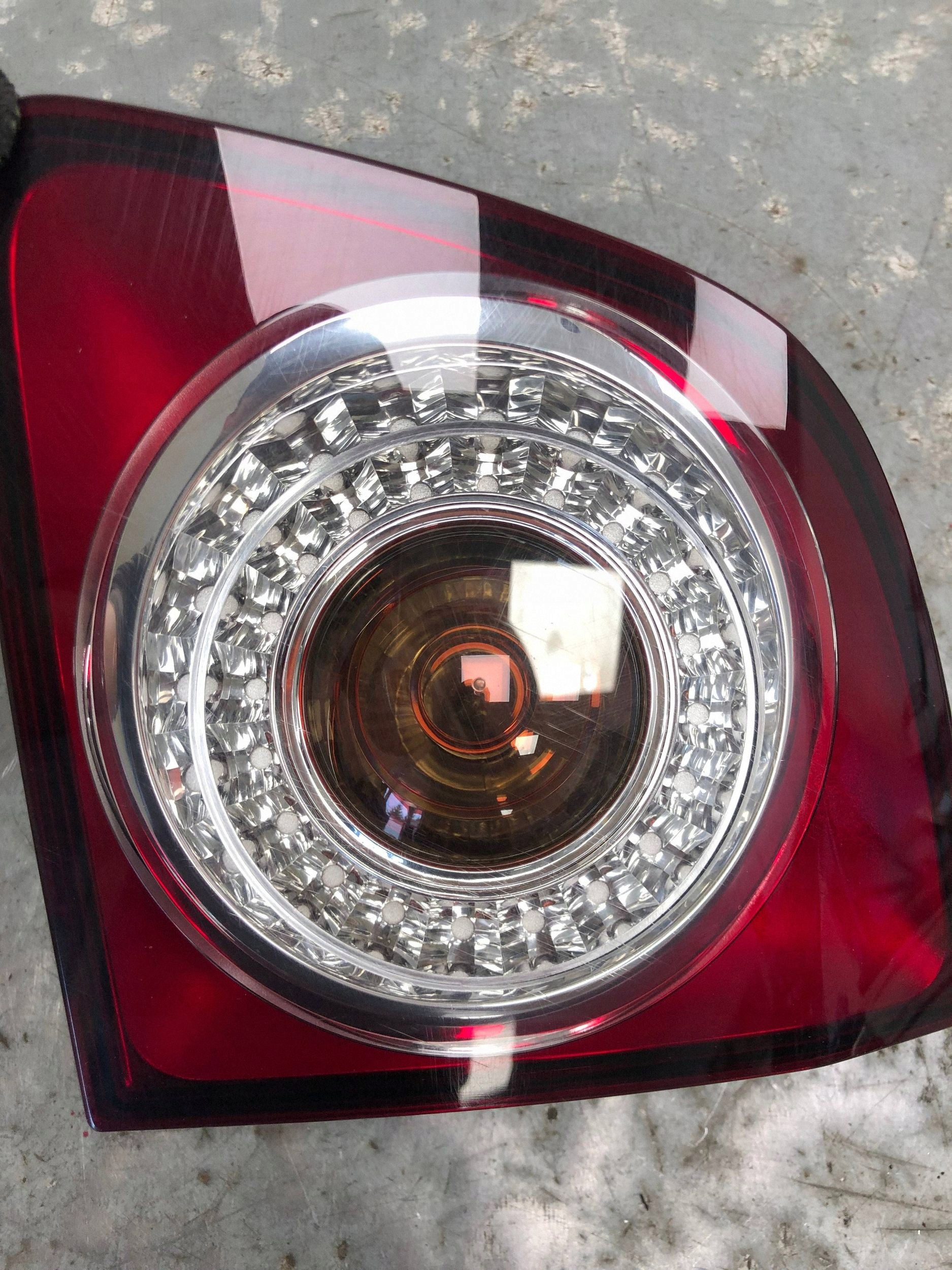 light right rear part to the bonnet VW GOLF VI plus 5M0945094S