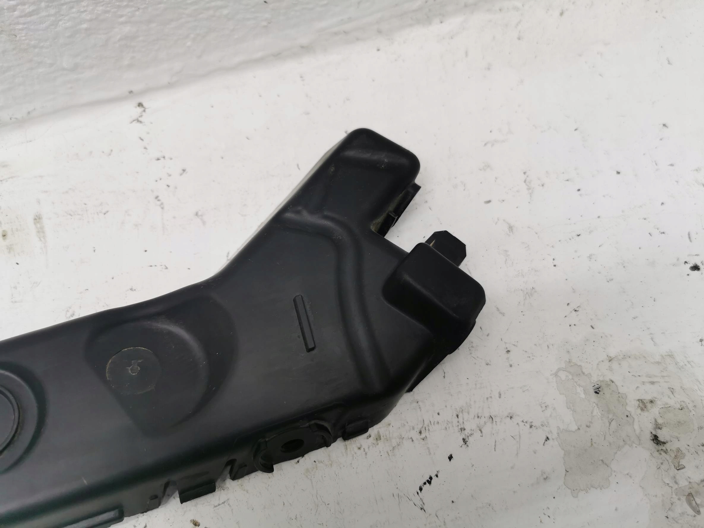 bumper bracket left rear part SEAT LEON III 5F0807375