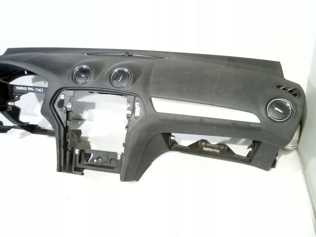 Ford Mondeo MK4 IV dashboard instrument panel console EU