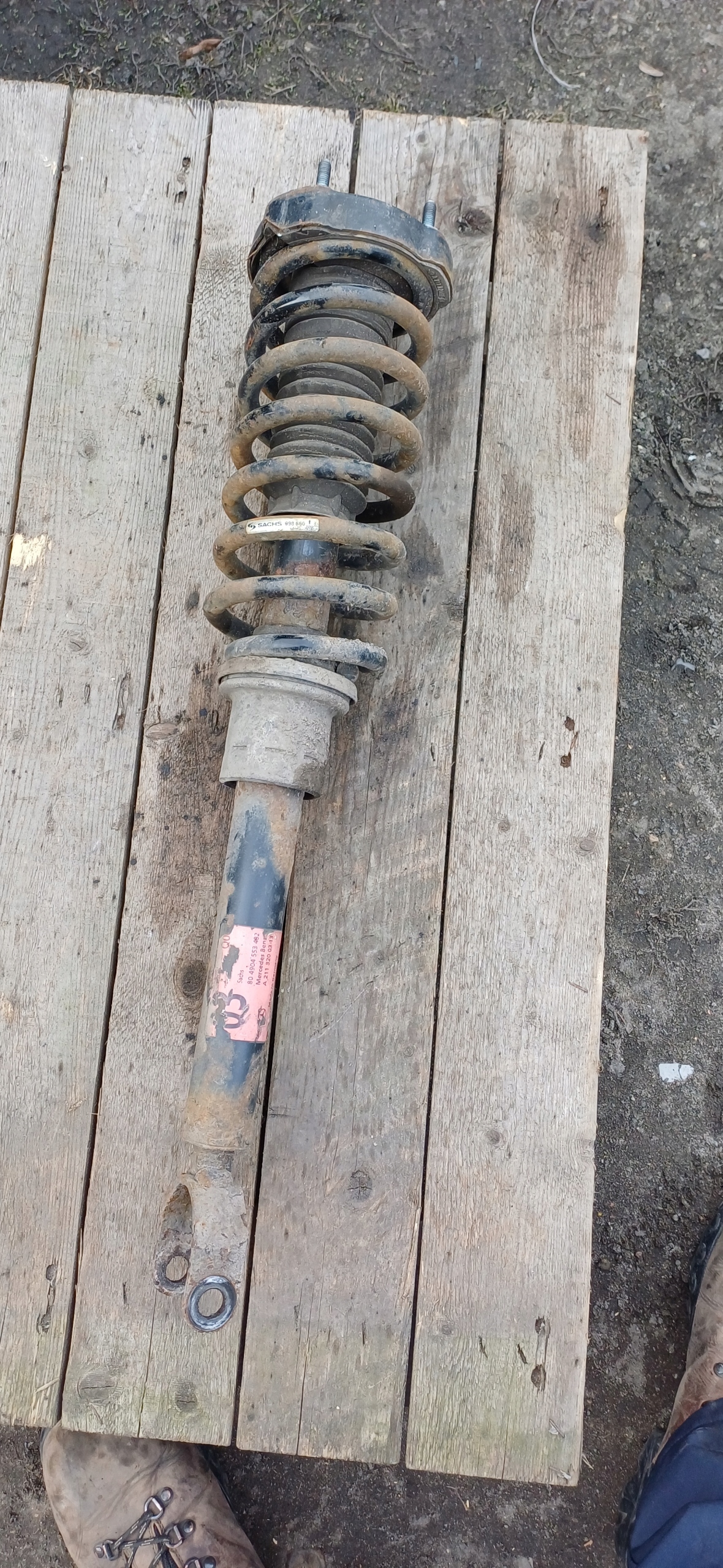 MERCEDES W211 shock absorber left or right front spring 3.0 cdi