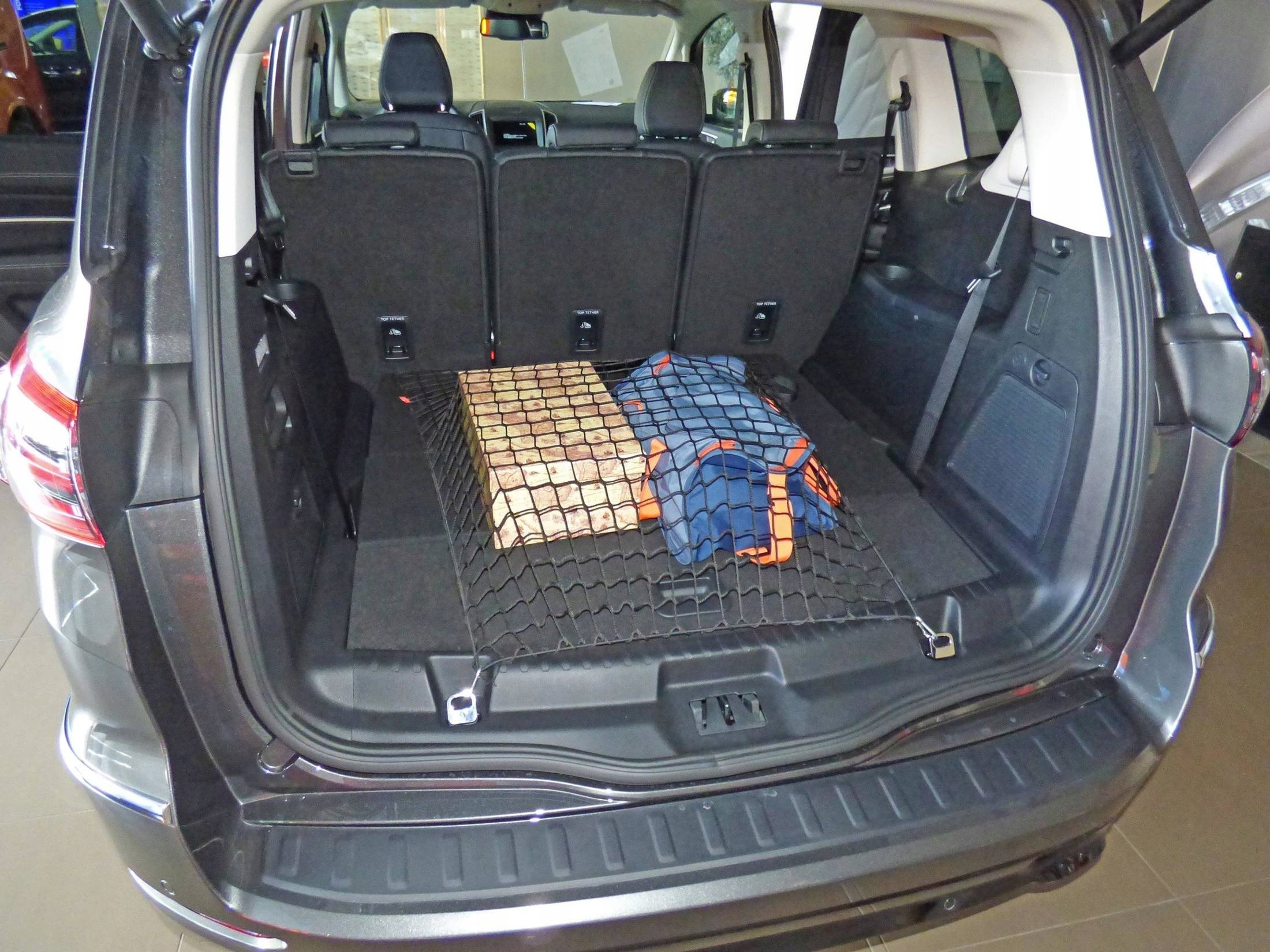 Siatka do bagażnika Ford S-Max II 2015- Rodzaj siatki