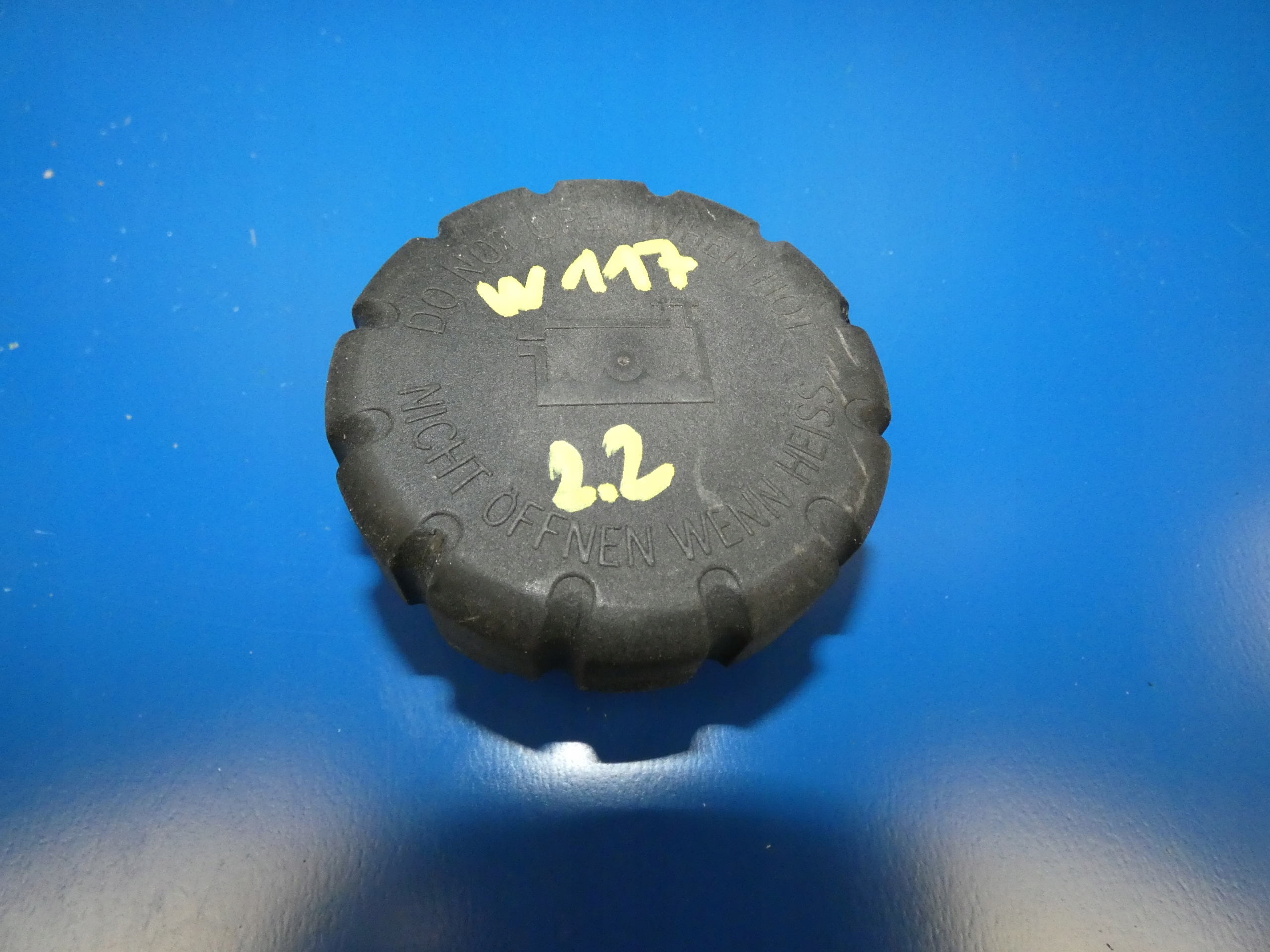 W117 W176 2.2 CDI BOUCHON ESSENCE
