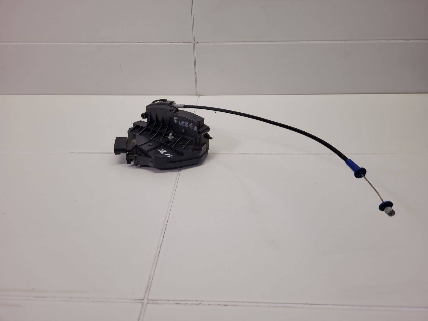 lock door front right side Ford Fiesta 7 2019 AM5A-U21812-BE
