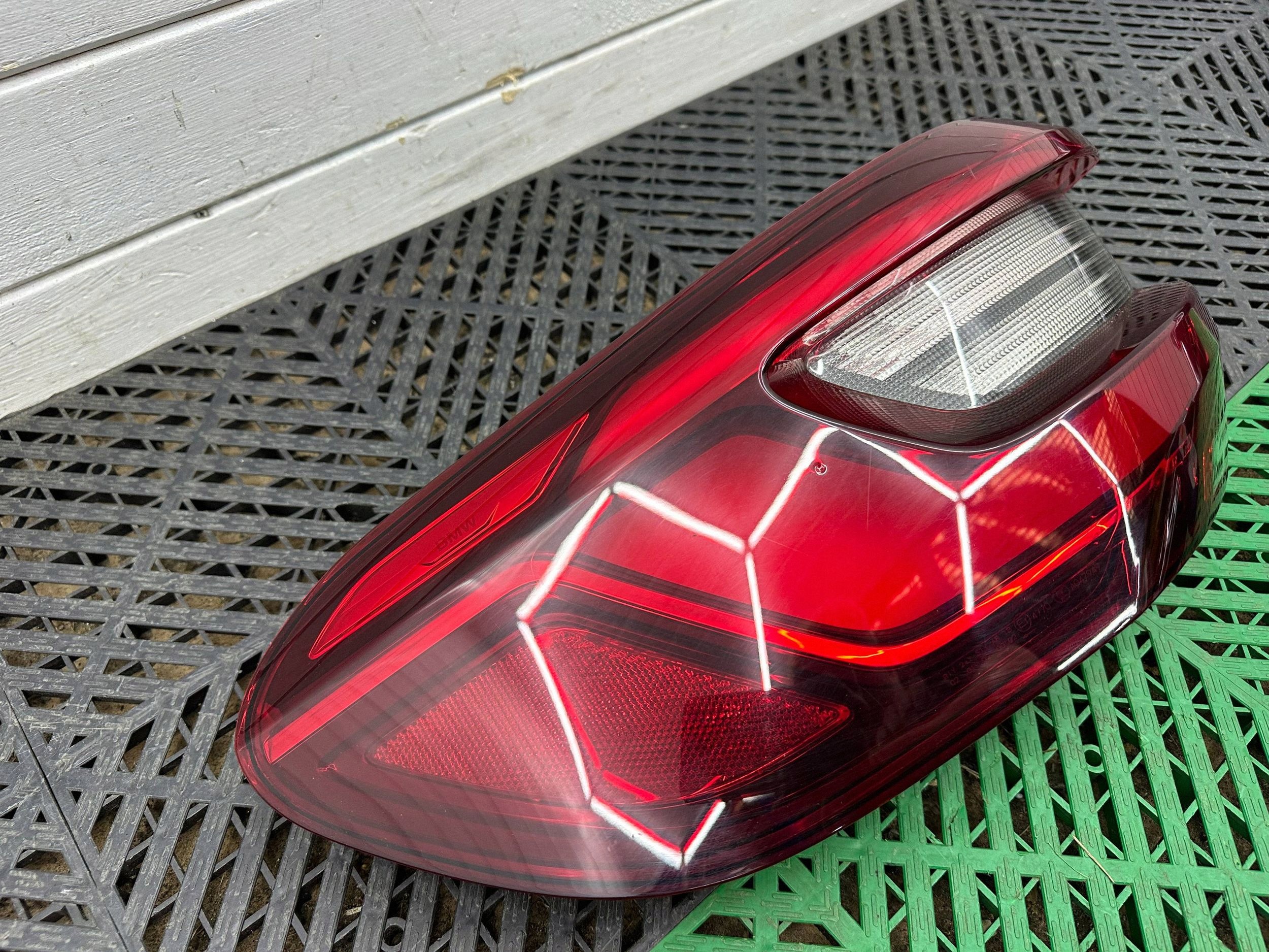 light rear rear part side left BMW X5 G05 7442259