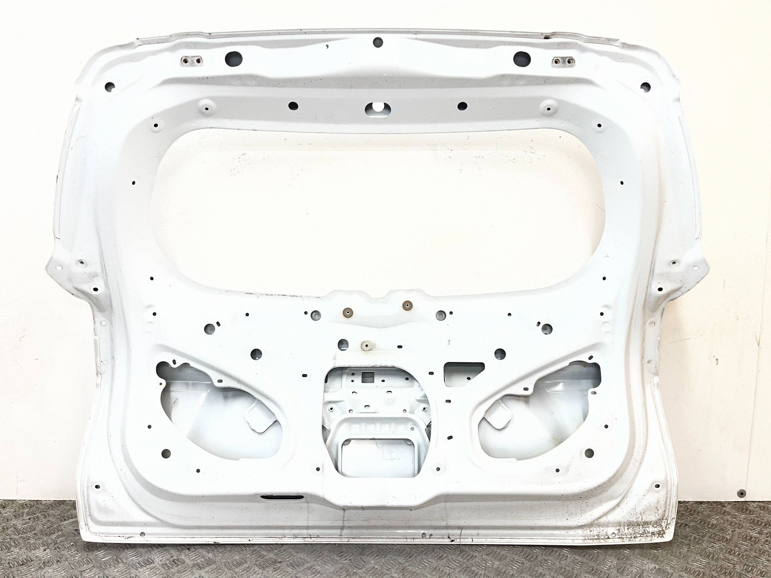 boot door rear boot SUZUKI SX4 S-CROSS 2 II 21