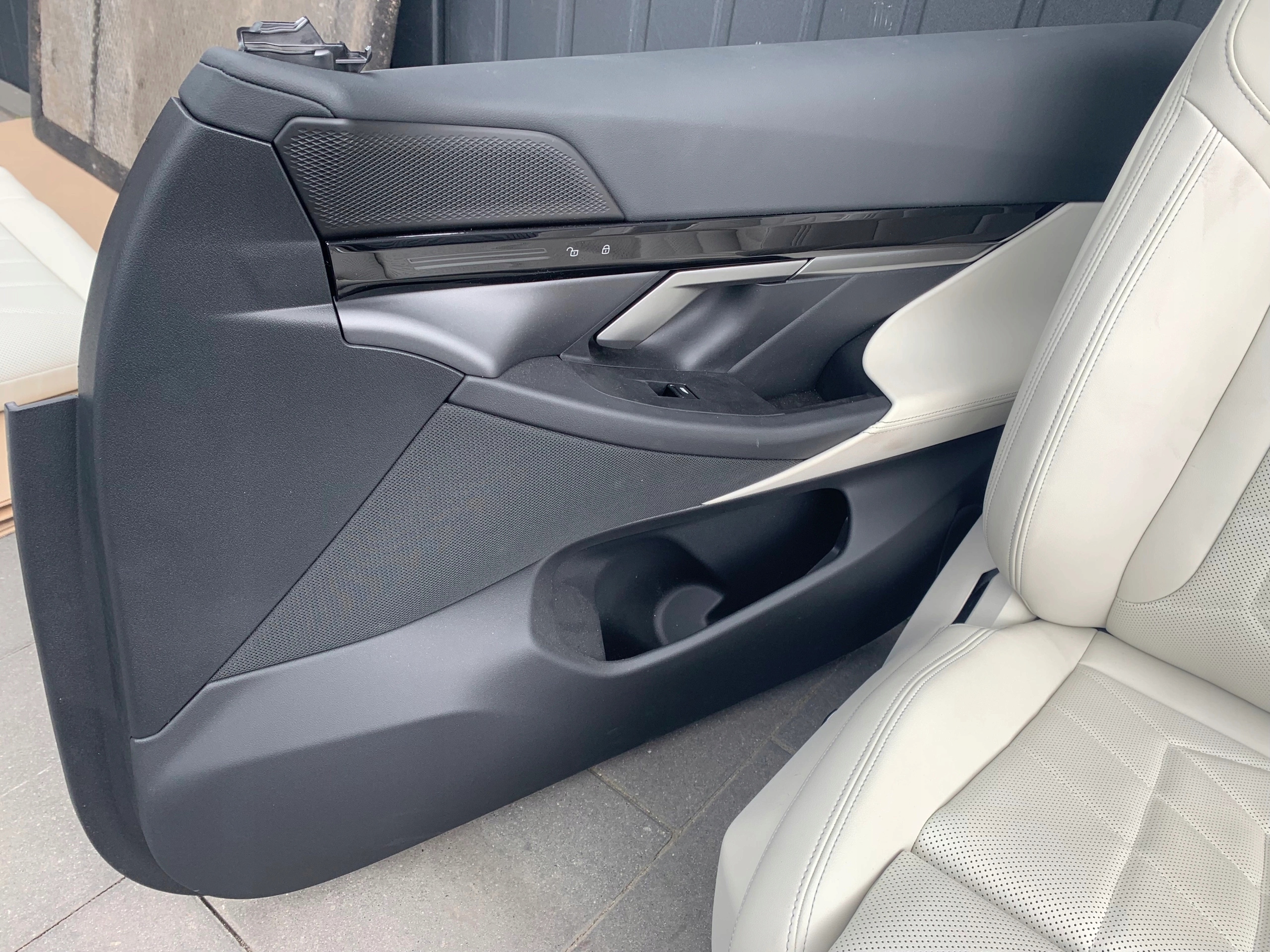 BMW 5 G60 кресла диван Салон бочки тунель белый европа