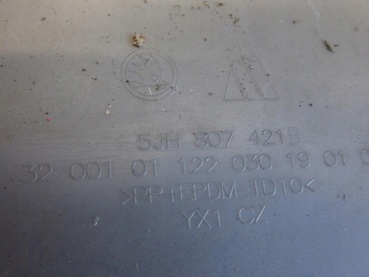 bumper rear part rear SKODA RAPID LIFTBACK 2012- 5JH807421B