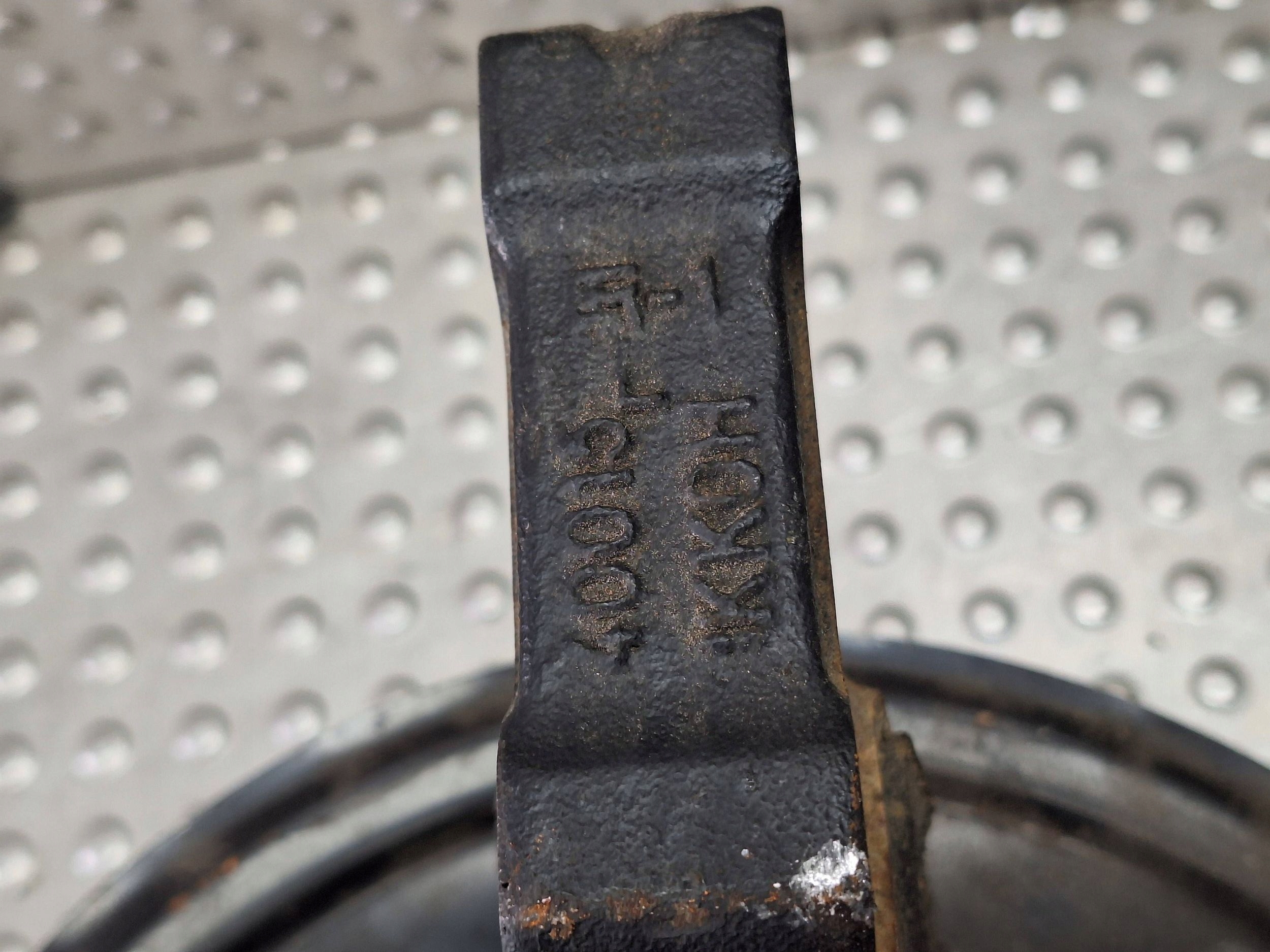 swing left front NISSAN JUKE and F15 10-19