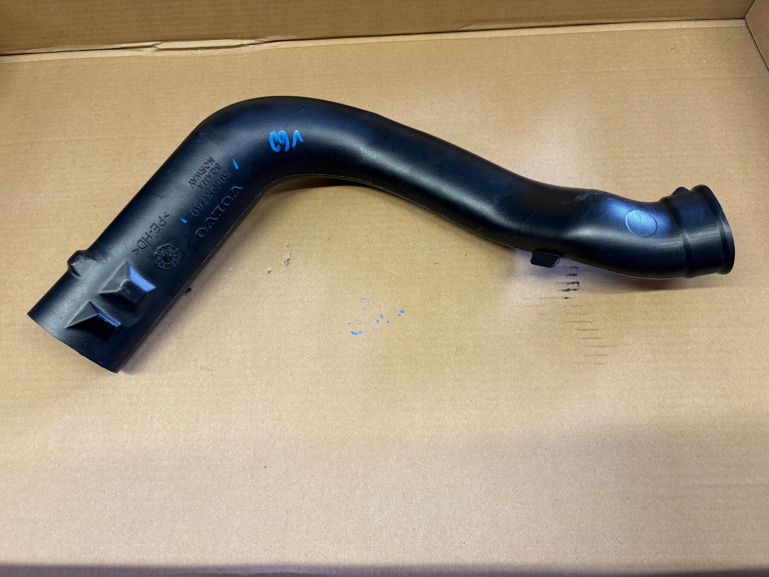 VOLVO V60 intake air 30648760