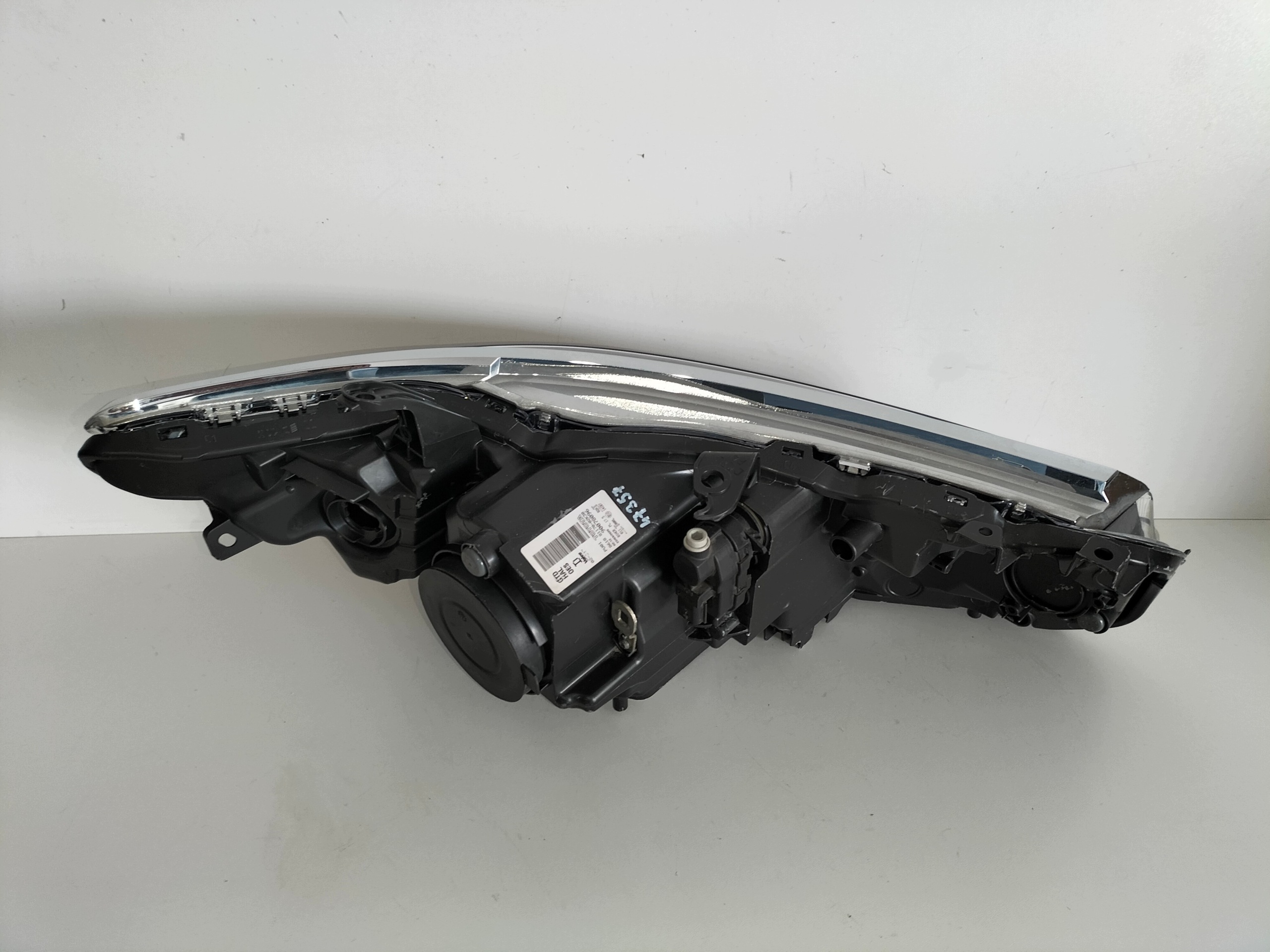light front reflektor left TOYOTA AURIS II LIFT 15