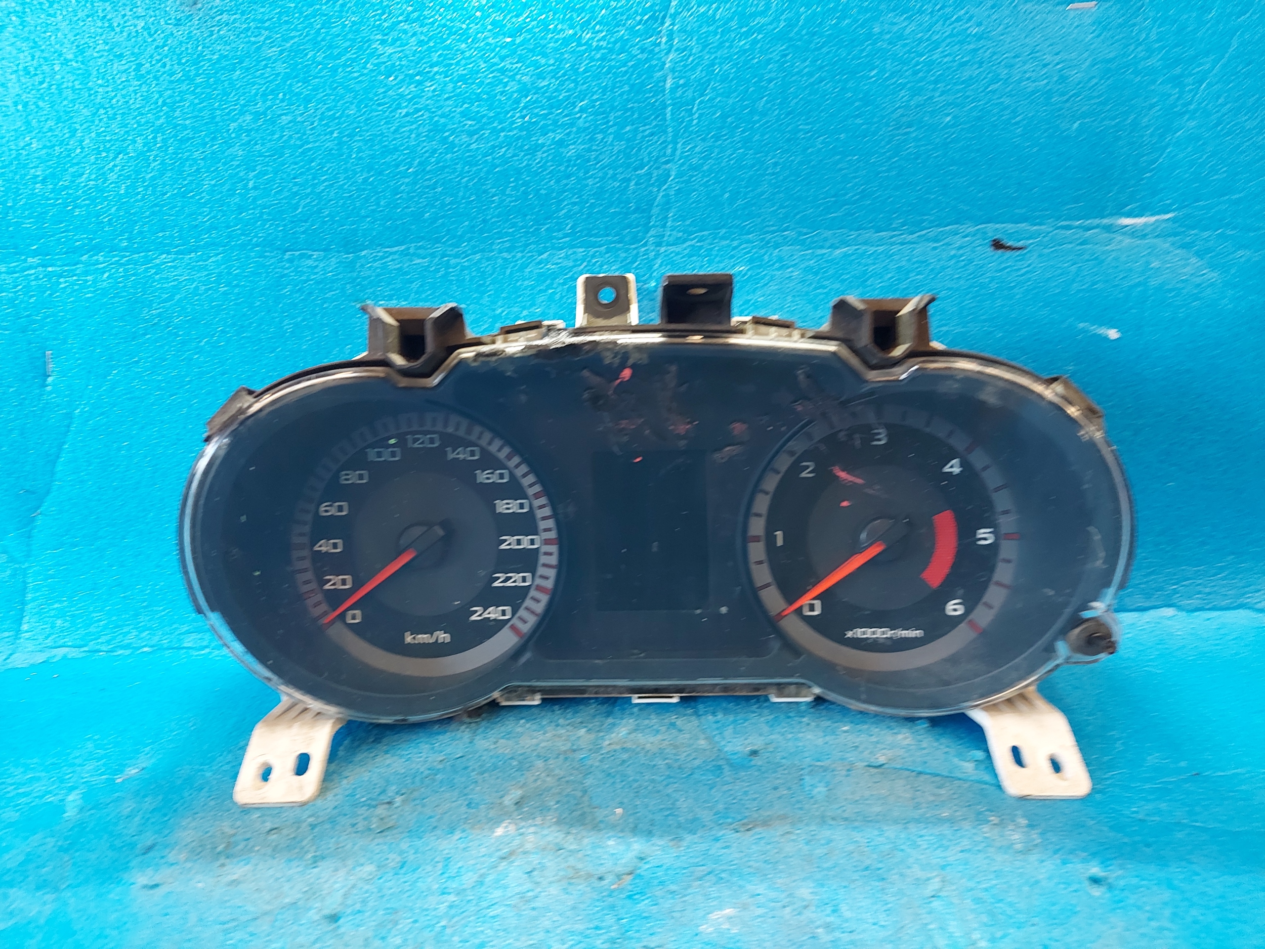 dials clock OUTLANDER II 2.0 D 769166-220H