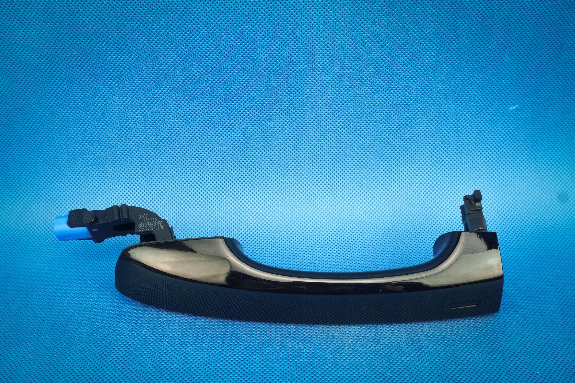 handle exterior PR front VW Passat B8 3G0837206