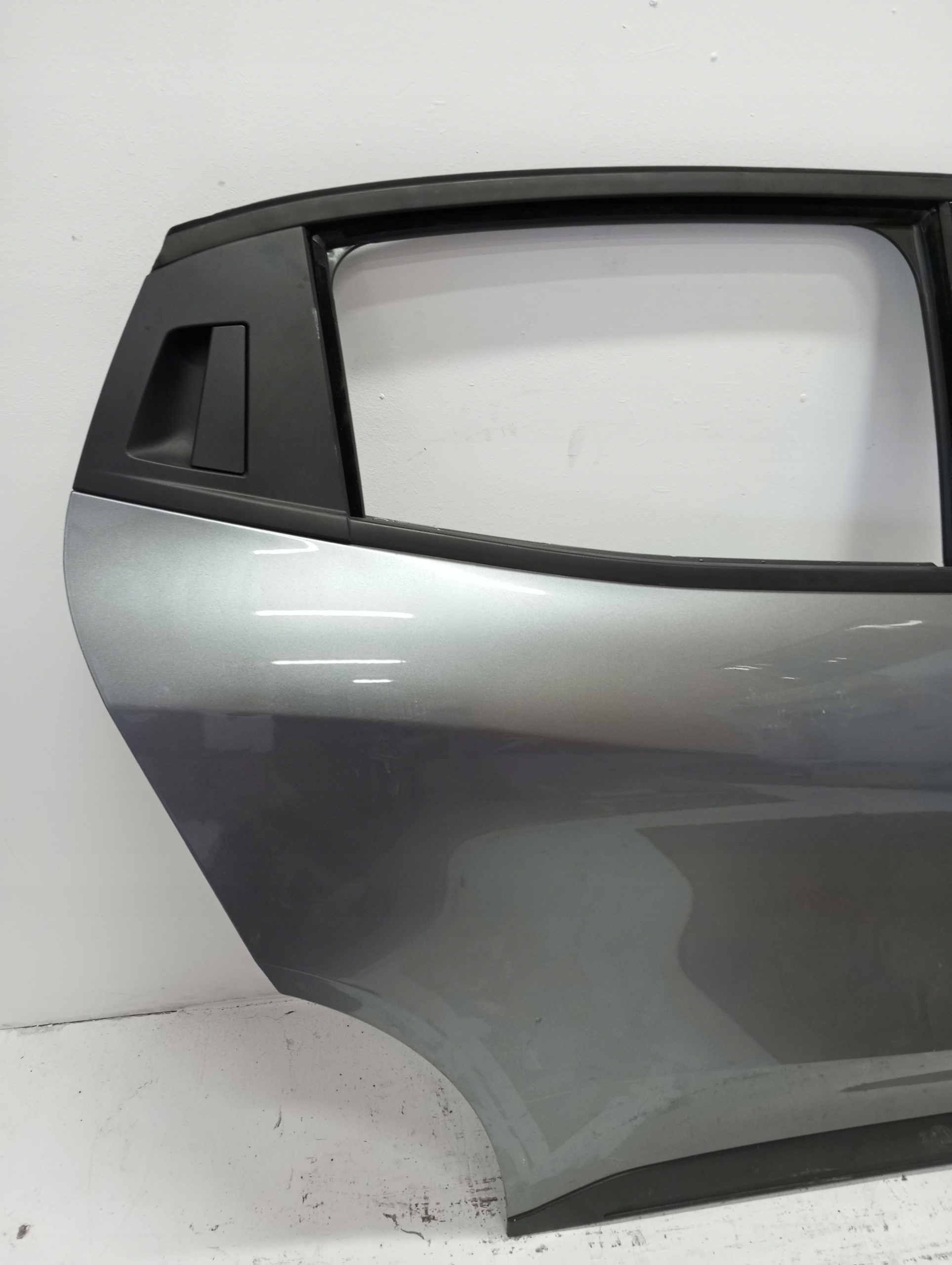 door right rear. ALFA ROMEO JUNIOR 24R
