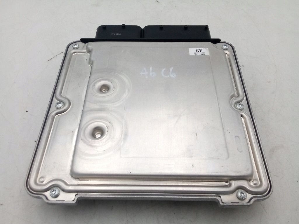Audi A6 C6 computer control unit of the engine 03L906022FL