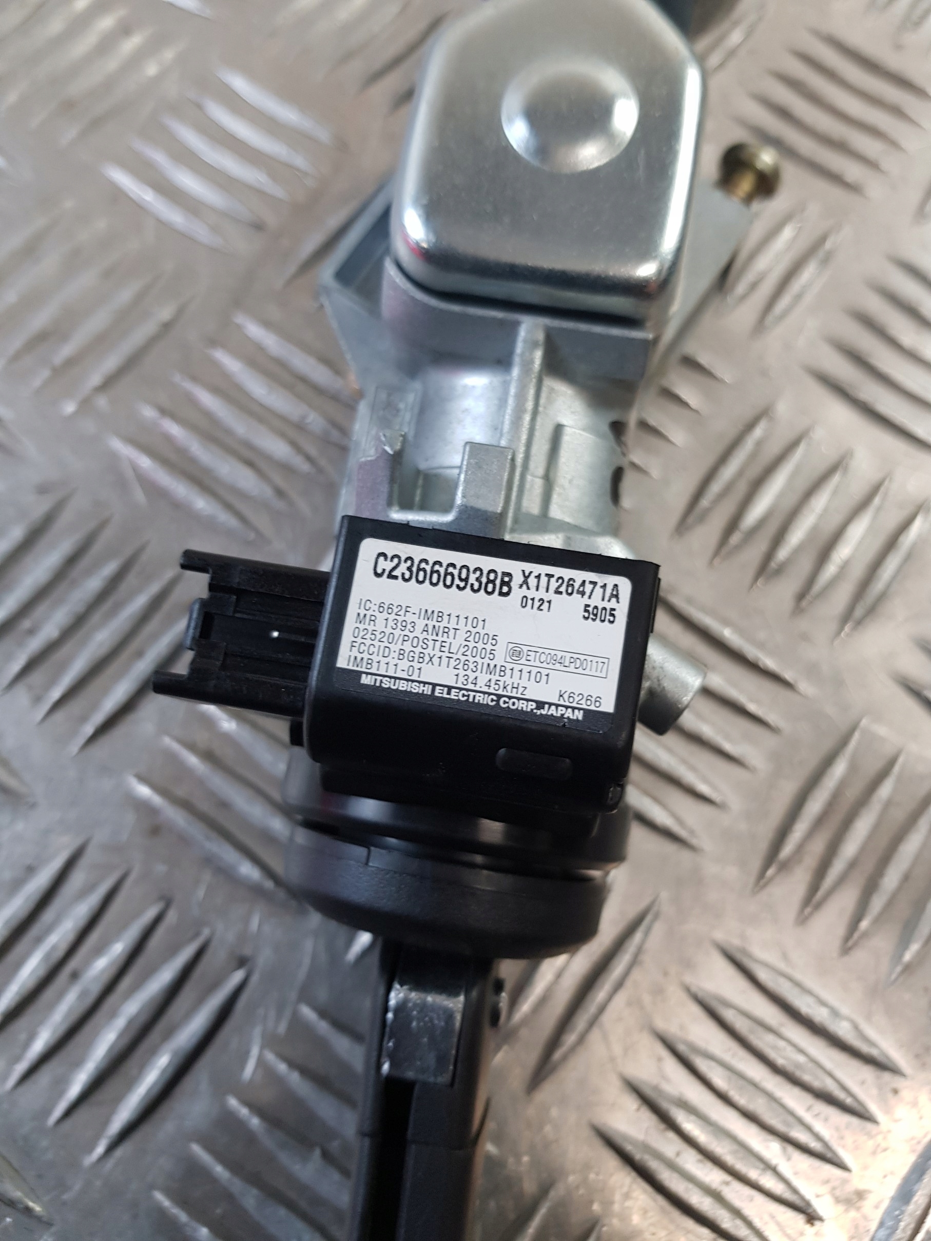 ignition key C23666938B 3M51-3F880-AC MAZDA 5 06R