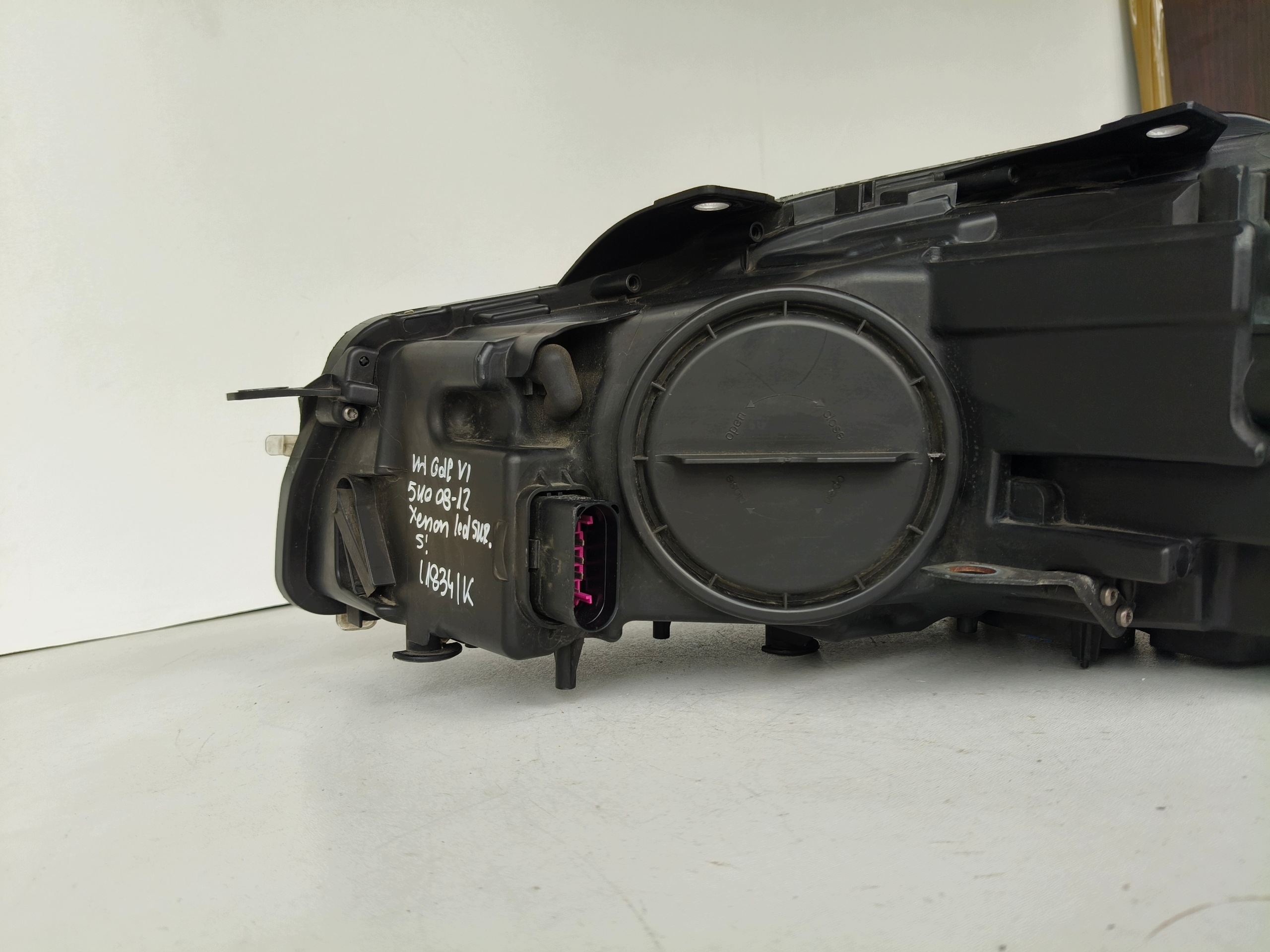 light right REFLEKTOR VW GOLF VI 6 5K 5K0 08-12 XENON LED positioning