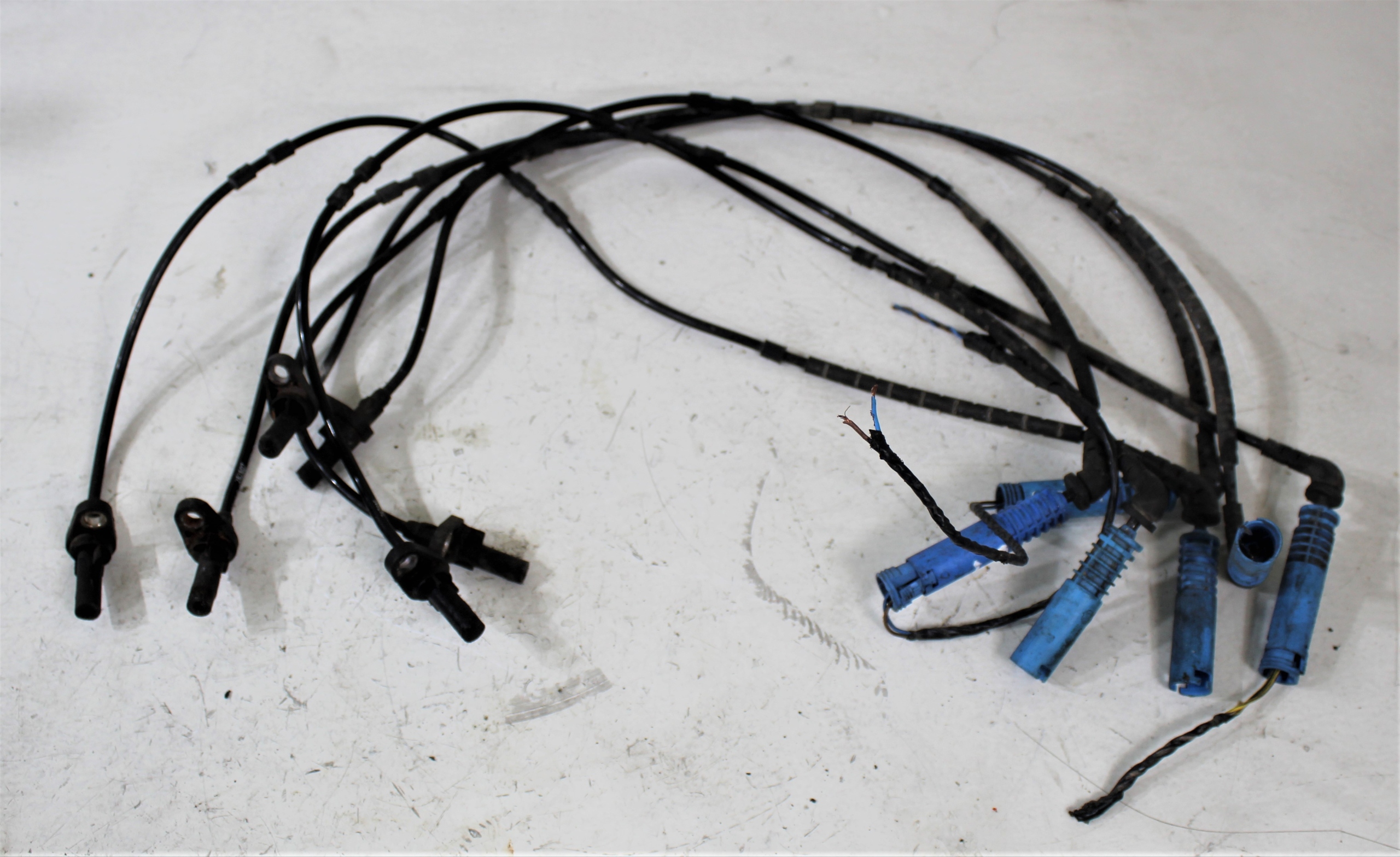 Датчик ABS лівий і правий задній BMW X3 E83